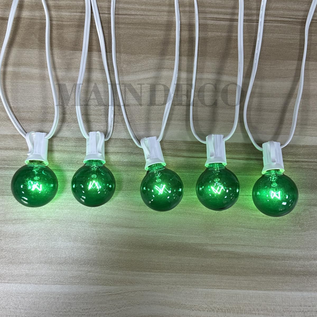 Maindeco 25 Pack G40 Replacement Bulbs,120V 5W Incandescent,E12 Base,For Indoor Outdoor String Lights-Green