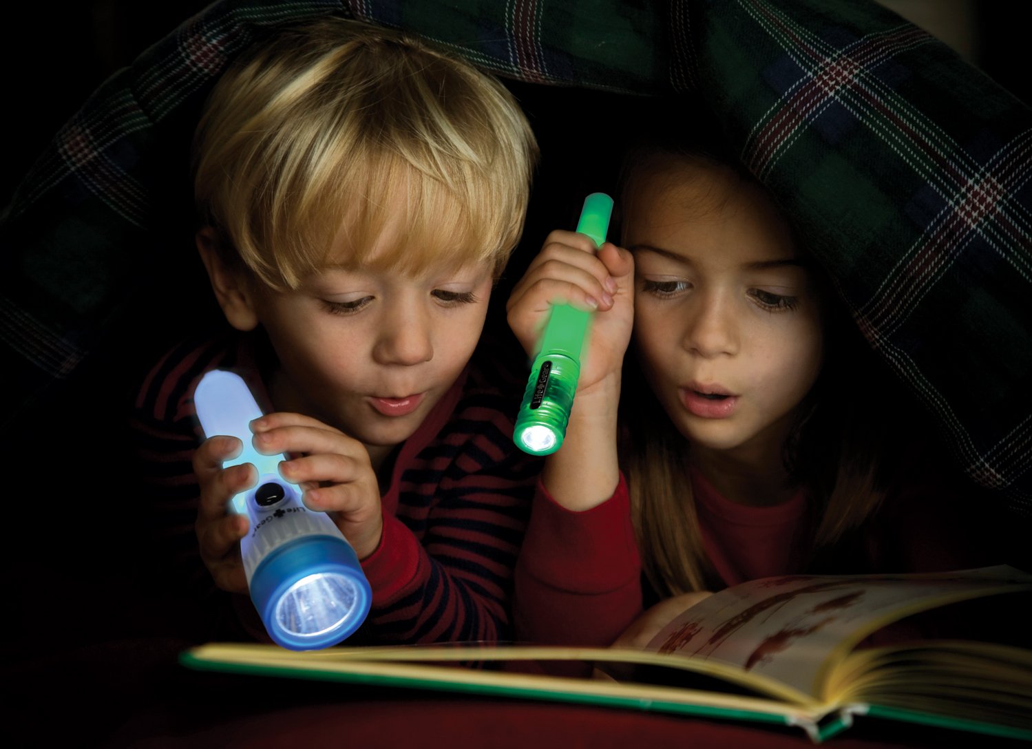 Life Gear Red Glow Stick & Flashlight with Whistle, One Size, LG115, Plastic