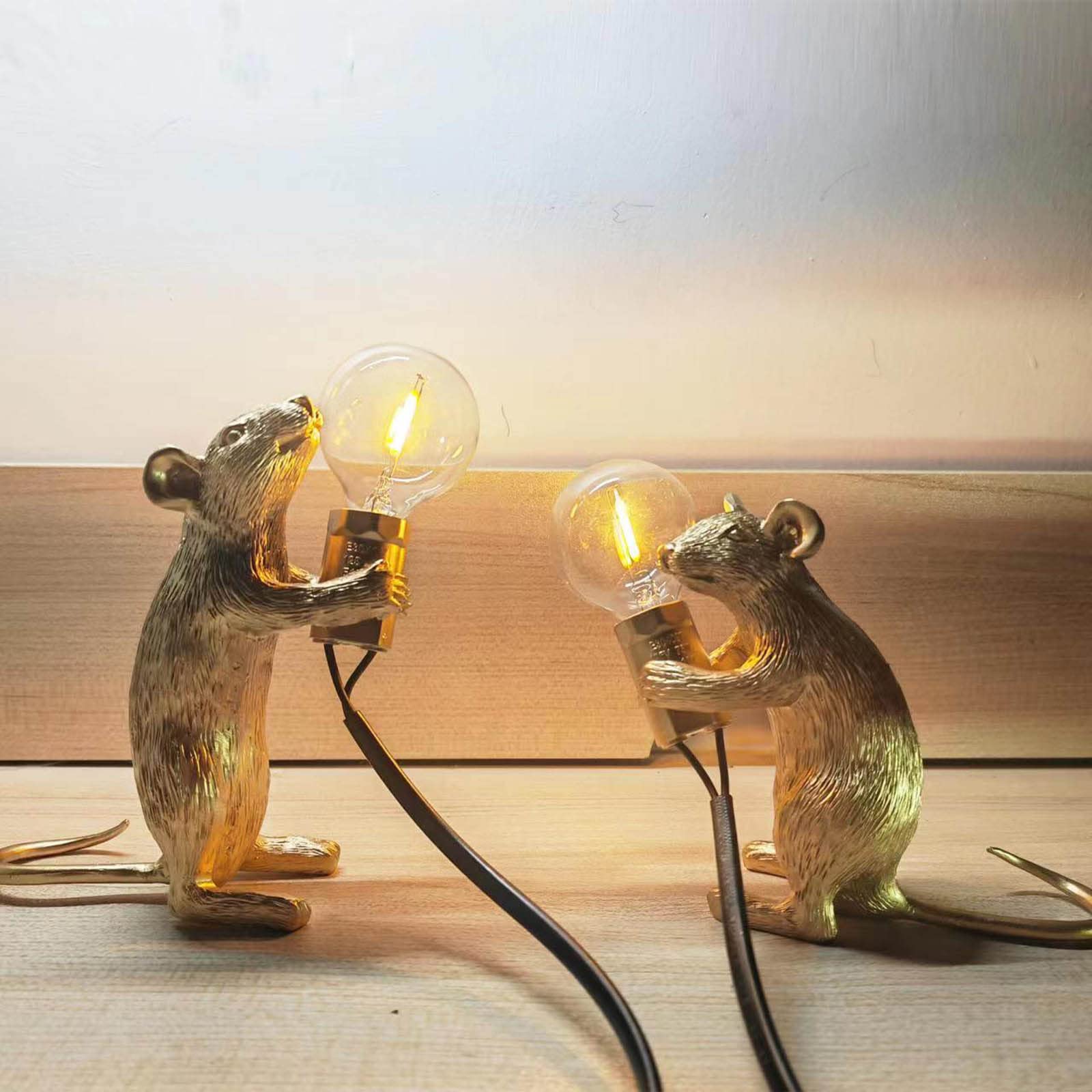 Nordiem Modern Cute Led Resin Animal Mouse Table Lamp Art Mouse Children'S Bedside Gift Desk Lights Small Mini Mice Lamp(Gold St