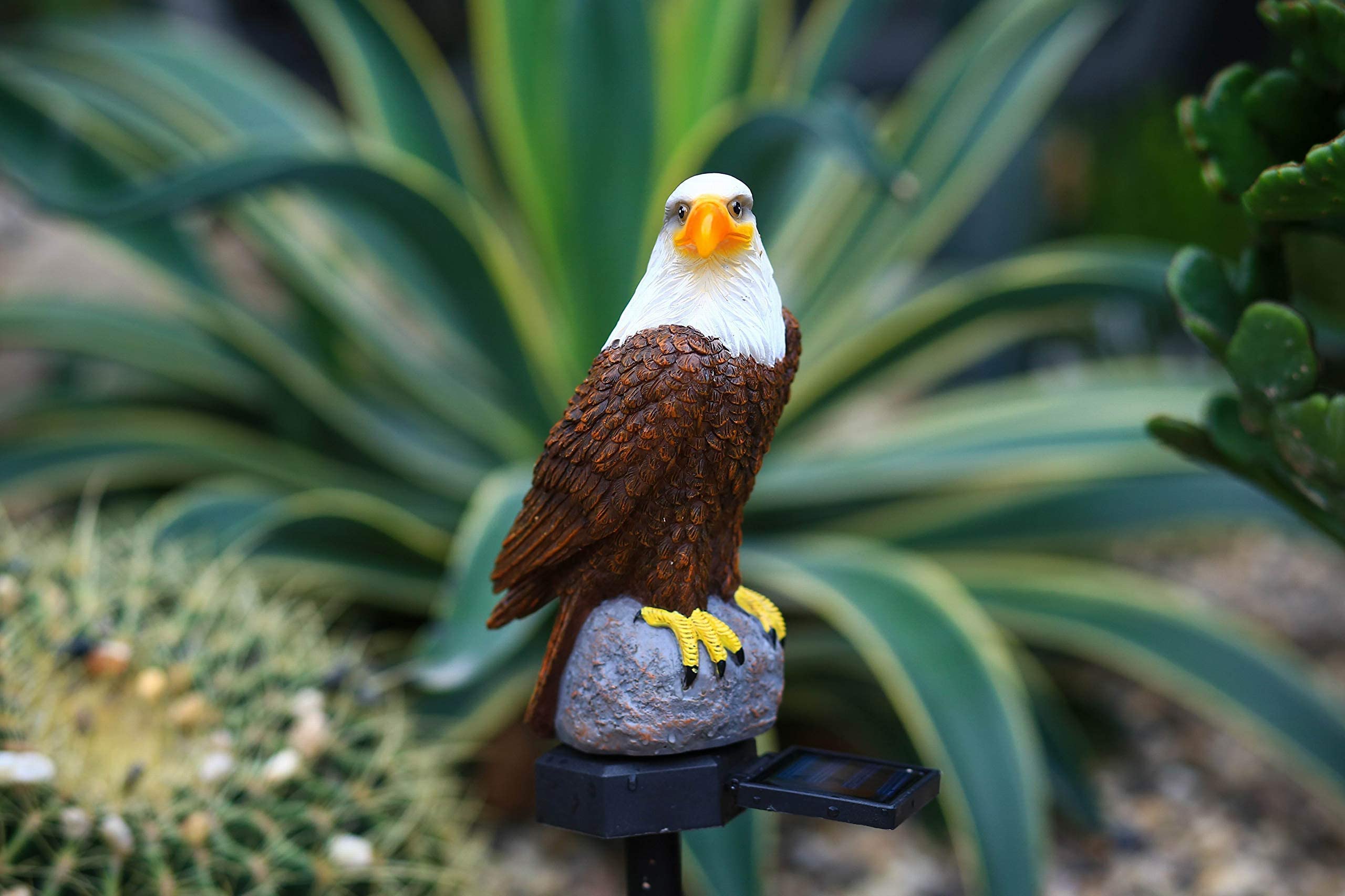 Chuangfeng Eagle Solar Stake Light - Decorative Metal Garden Figurine, 2-Pack, Eagle Design For Lawn, Patio, Yard Decor