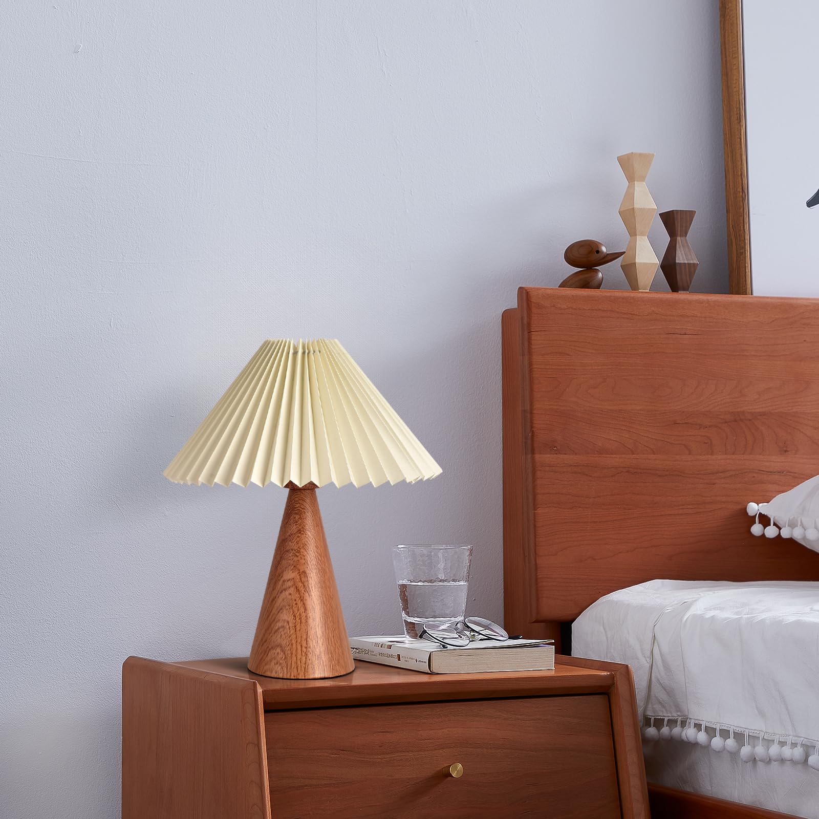 Ziqqeelam Wood Grain Small Table Lamp, Cute Table Lamp, Pleated Table Lamp, Wooden Bedroom Lamps For Nightstand, Small Scalloped