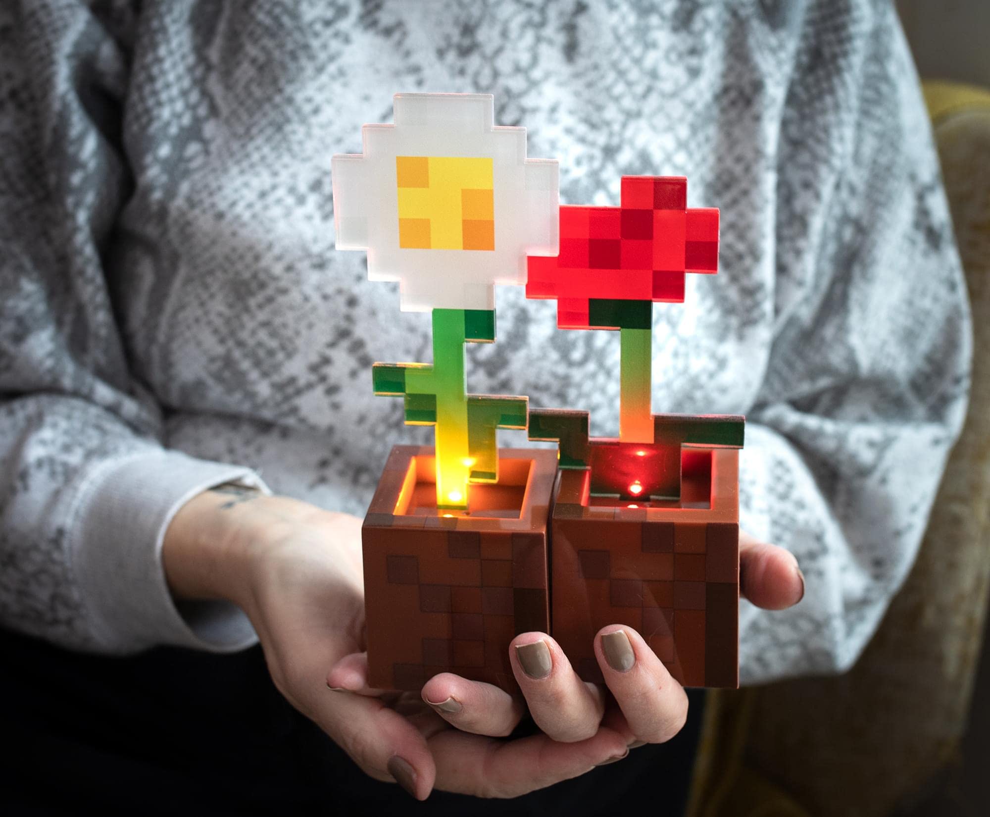Ukonic Minecraft Daisy And Poppy Flower Pot Mood Lights, Set Of 2 | Nightstand Table Lamp With Led Light For Bedroom, Desk, Living Room | Home Decor Room Essentials | Video Game Gifts And Collectibles