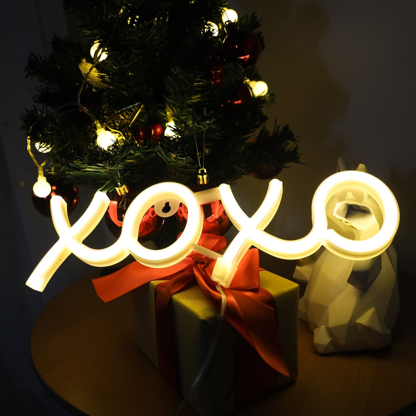 ENUOLI Neon Light Sign, LED Wall Decor, Warm White, 11x3 inches, USB/Battery Powered, Model zNH.NH.G055WW+GG, XOXO-White