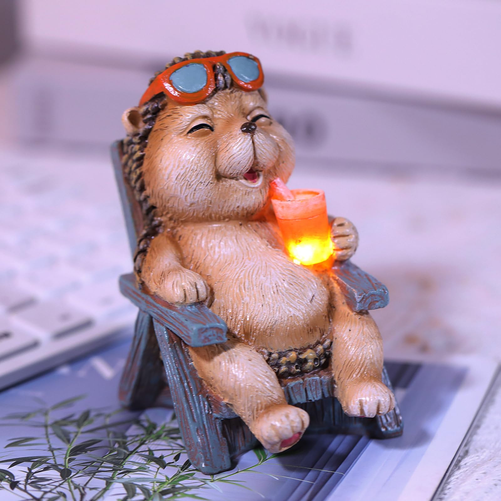 Miniature Hedgehog Figurine Garden Decor, Solar Resin Hedgehog Statue for Outside Garden Lawn Yard Patio& Home Office Decoration