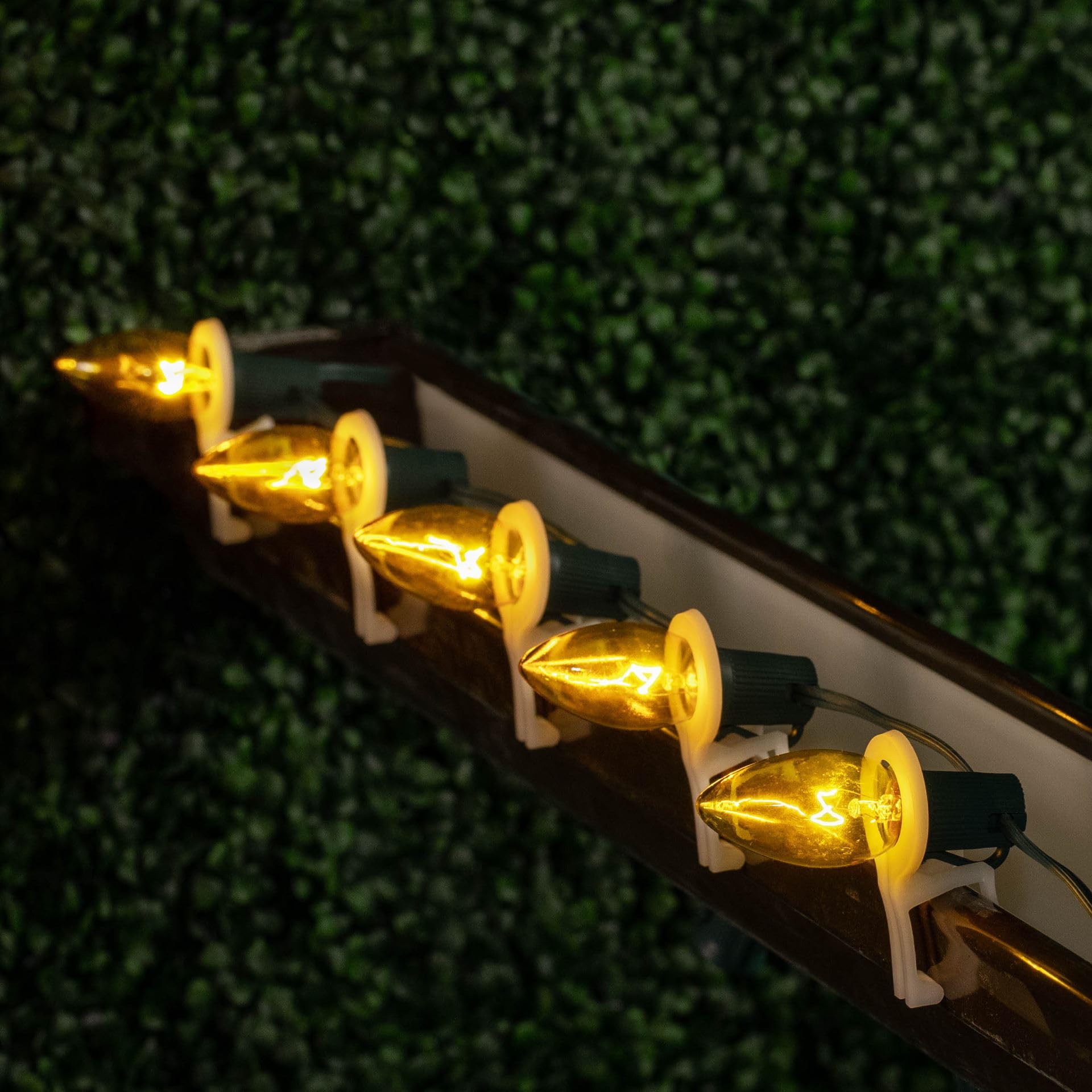 Novelty Lights C9 Incandescent Christmas Replacement Bulbs - 7W, Yellow, 25 Count, Indoor/Outdoor, E17 Base