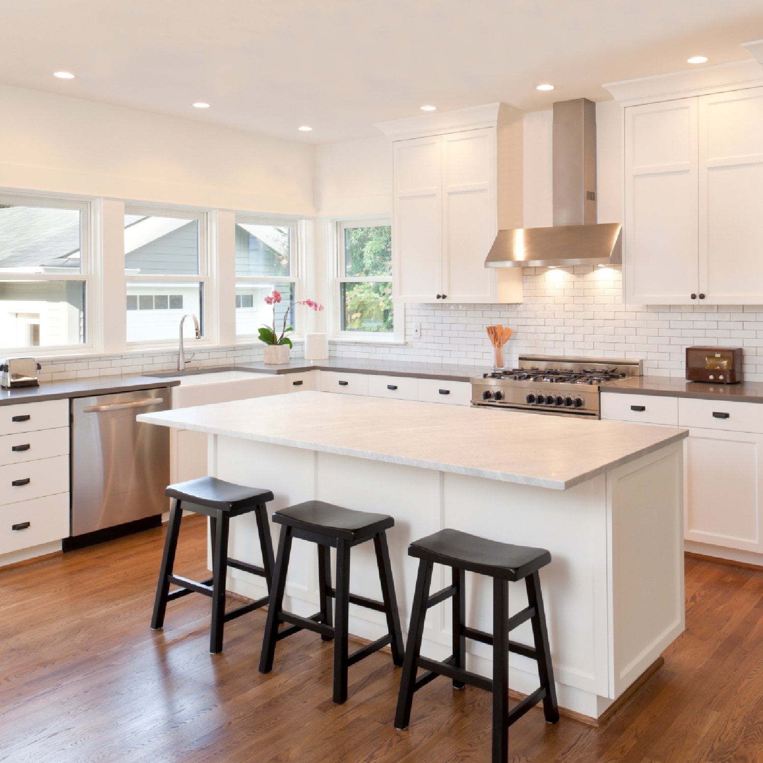 Honeywell R204527HB221 LED R20 Dimmable Flood Light Bulbs - 45 Watt Equivalent - E26 Medium Base Screw Cap - Soft White Light (2