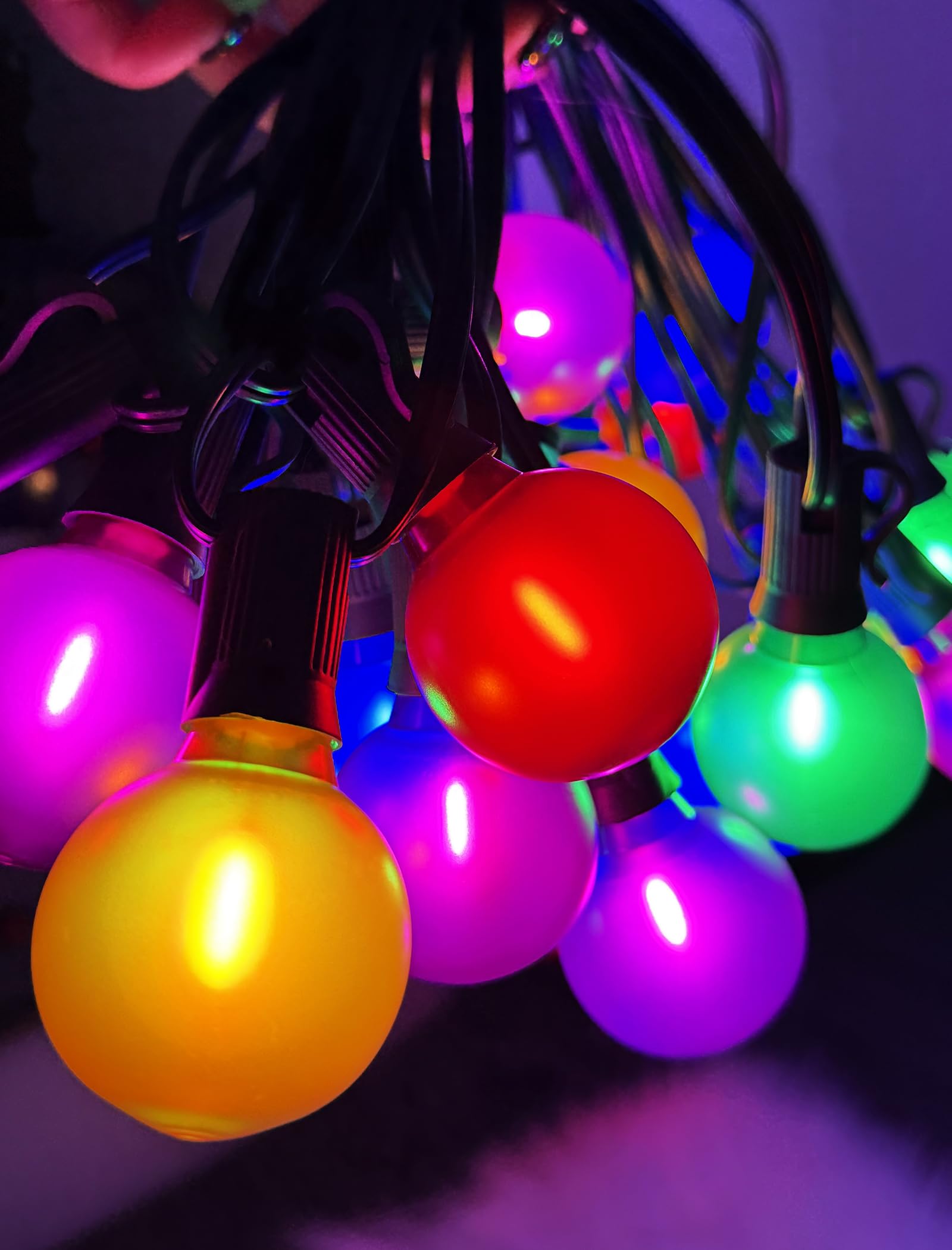 Xingzd 25Ft Led Christmas Outdoor String Lights  G40 Globe Lights With 27 0.6W Multicolor Bulbs  Vintage Christmas Lights For Holiday Party Backyard Wedding Garden Patio Porch Decor  Green Wire