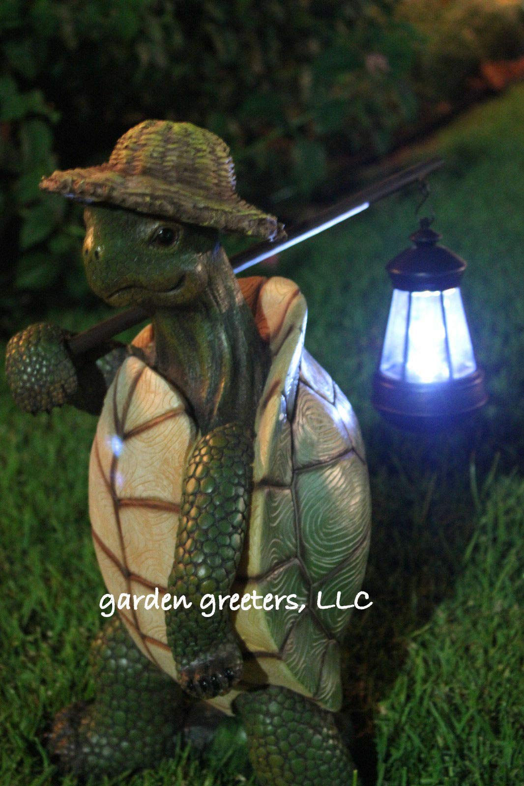GARDENGREETERS Solar Turtle Statue with Lantern, Green Polyresin Garden Decor