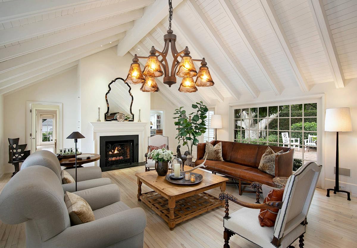 Lanpesting Vintage Farmhouse Chandelier  27 Inch Adjustable Amber Glass Rust-Finish Metal Pendant Light Fixture For Living Room  Bedroom  Dining Room  Kitchen Lighting (6-Light)