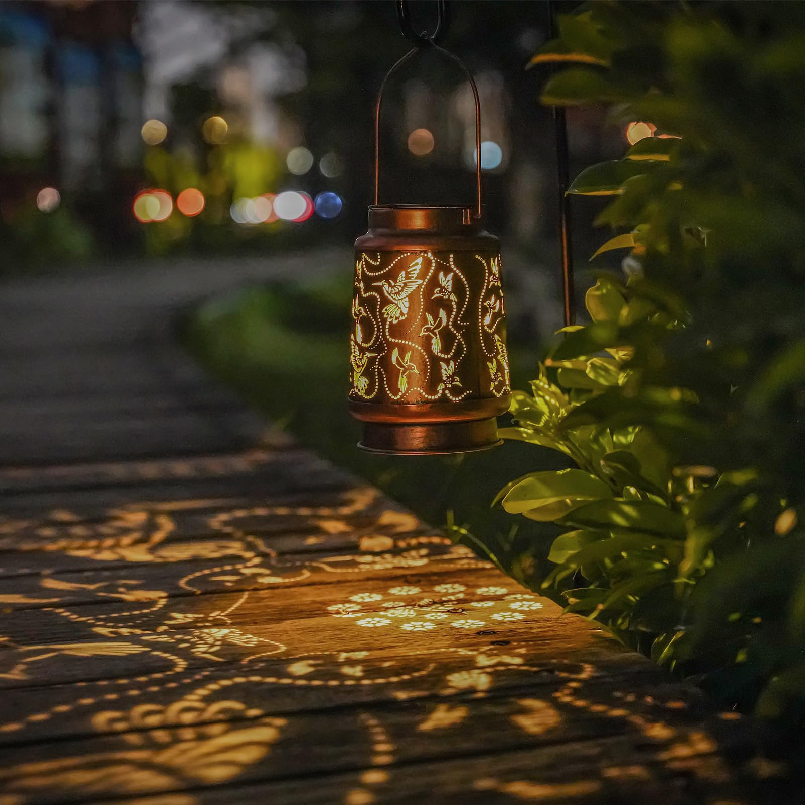 Solar Hummingbird Lanterns Outdoor Hanging Decor Lantern,Waterproof Hollow Out Metal Decorative Garden Light,Graceful Decoration