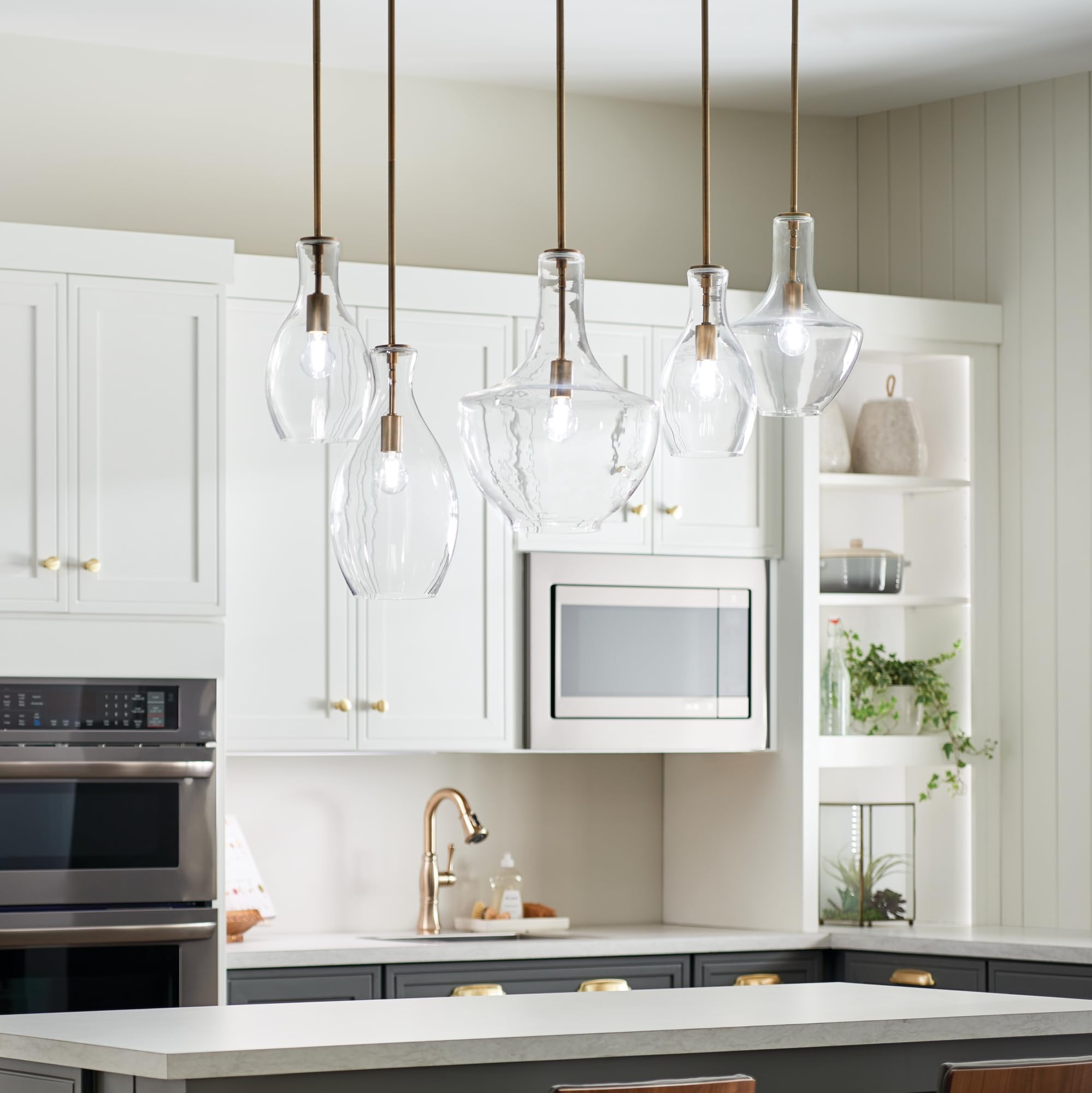 Kichler Everly 1-Light Pendant, Clear Glass, Natural Brass, 15.25in x 10.5in, Model 42456NBR