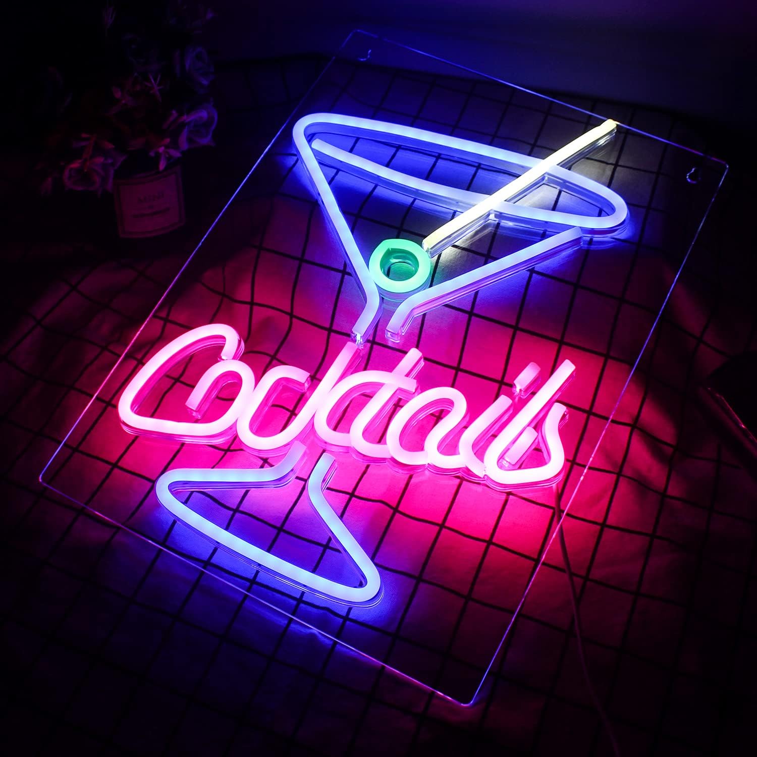 Lucunstar Cocktails Neon Sign, Led Sign Cocktail Glass Shaped Neon Lights Neon Bar Signs Martini Neon Signs For Wall Decor Neon Sign For Man Cave For Bar Shop Beer Bar Night Club