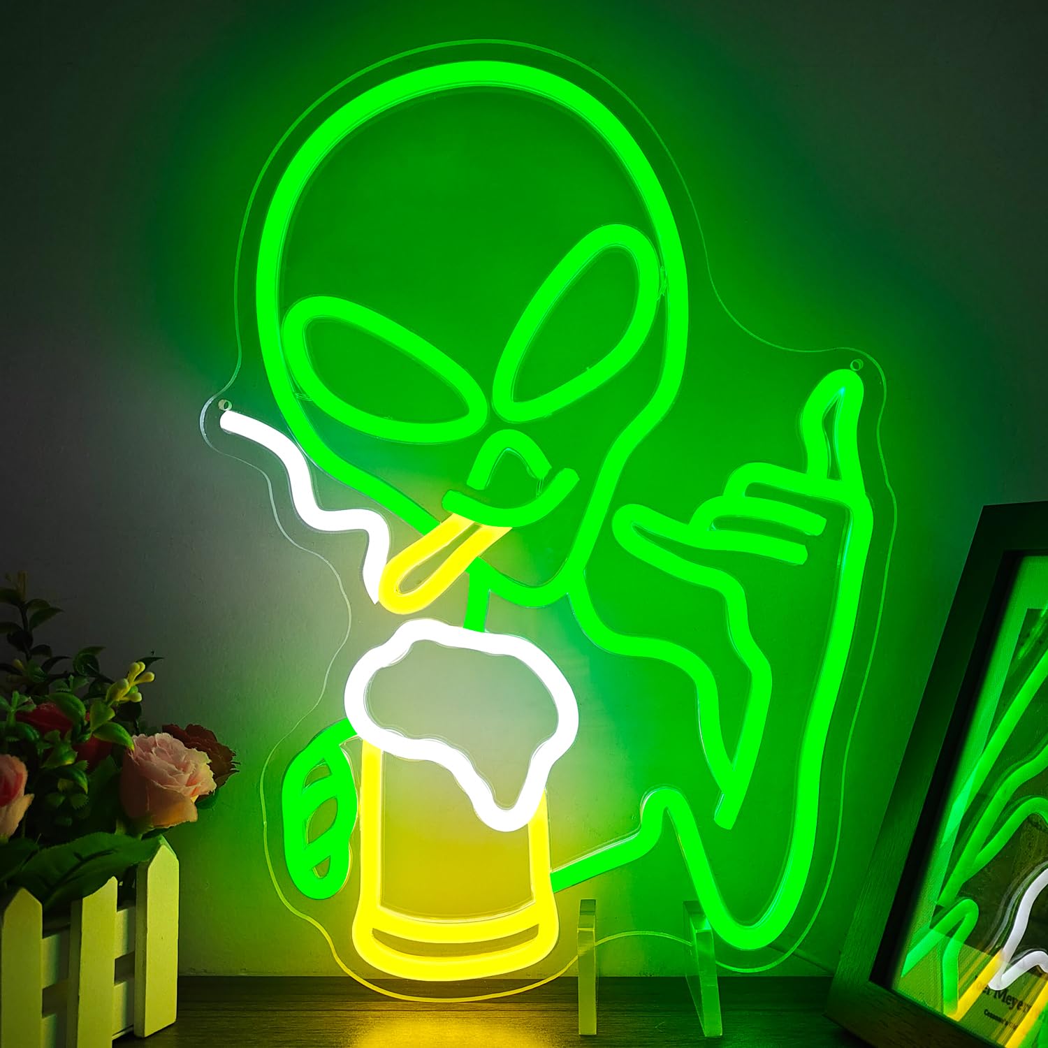 Green Alien Neon Sign for Wall Decor Dimmable Alien Beer Bar Neon Sign for Man Cave Neon Light Signs Led Neon Signs for Bedroom Light Up Sign for Hip Hop Party Game Room Beer Bar Pub Gift