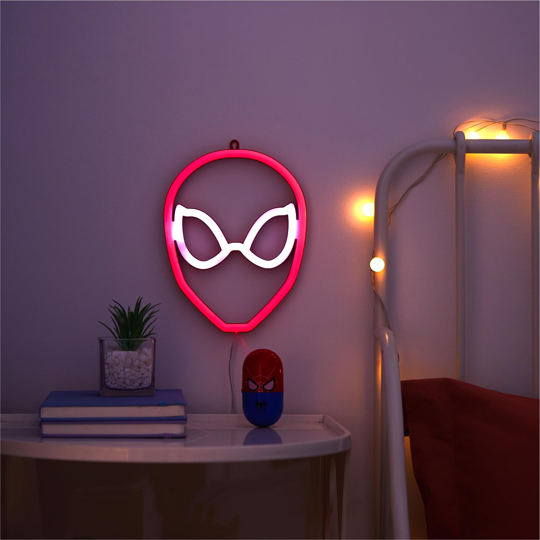 Idea Nuova Spiderman LED Wall Art, 8.4in x 6.2in, Plastic, Kids Bedroom & Playroom Décor, Model NN201730