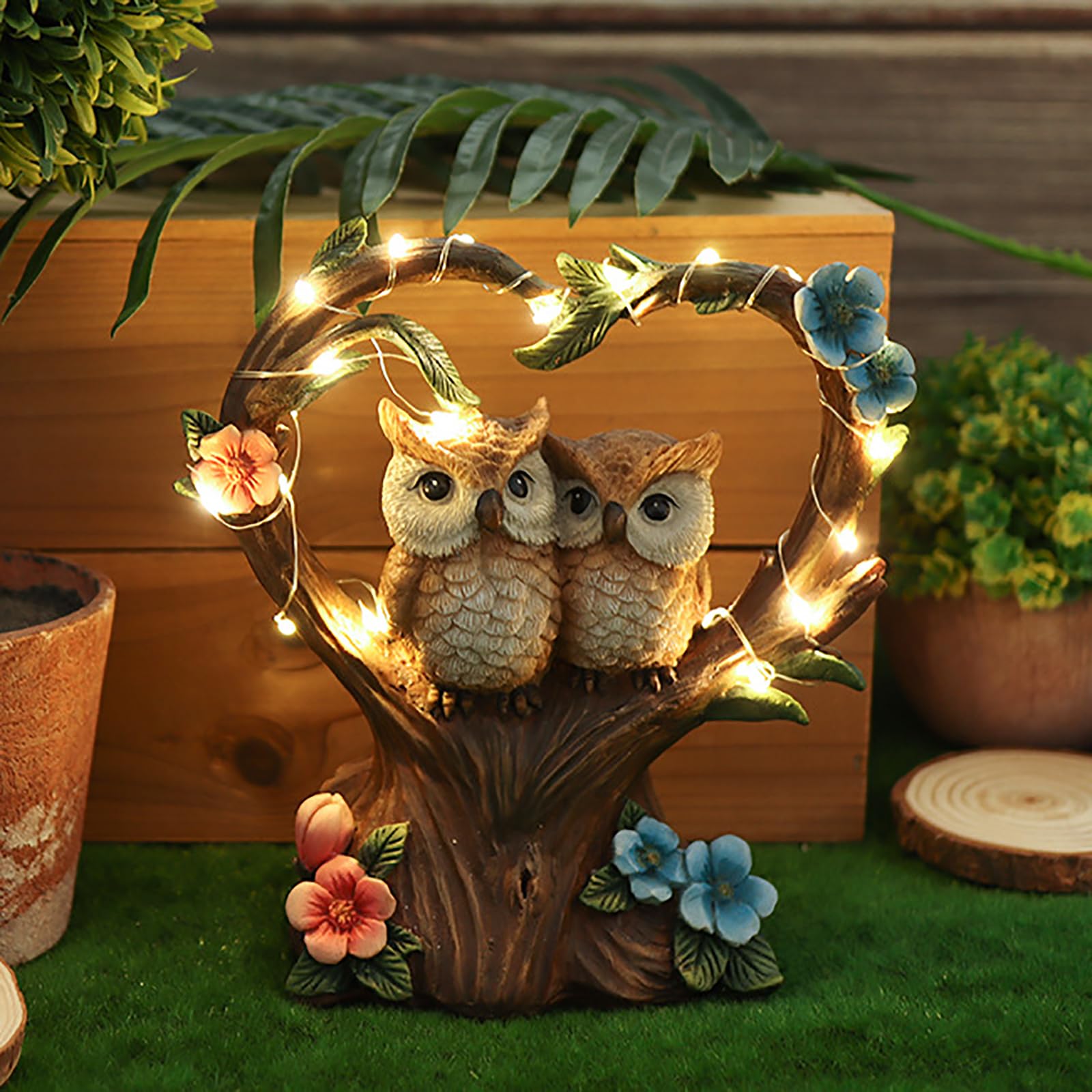 FLJZCZM Owl Statue with Solar Lights Outdoor Decor, Resin Owls Figurines for Garden Patio Lawn Decorations, Christmas Birthday G