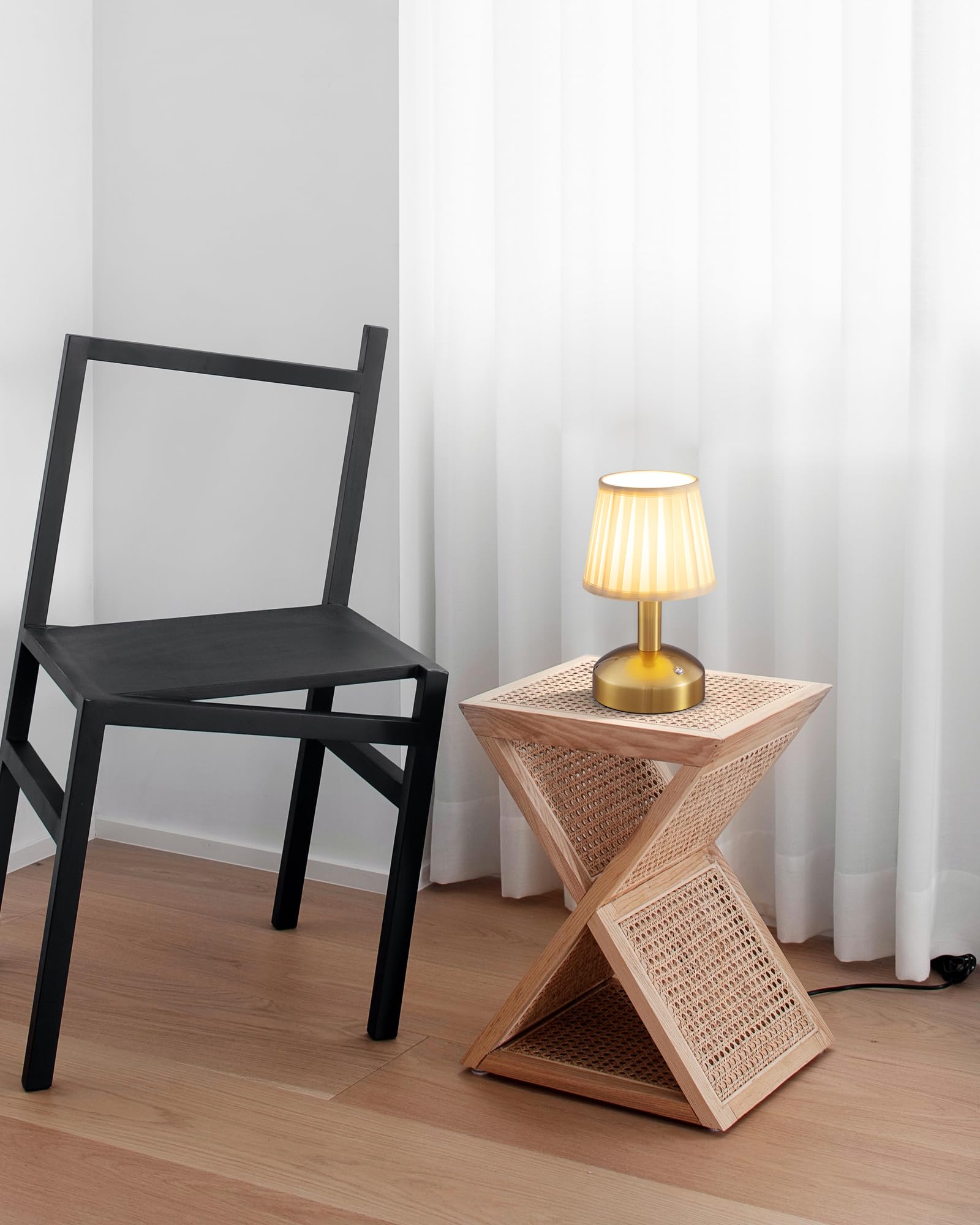 Kdg Modern Cordless Small Table Lamp, Led Fabric Shade, 5000Mah Battery, Gold & White, Model Amz-Tbl-012-Dg