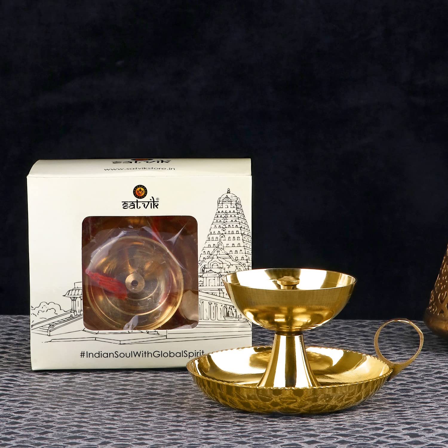 SATVIK Brass Aarti Diya with Supported Ring Handle Puja Jyot Oil Lamp Hand Held Kutthu Vilakku Festive Diwali Mandir Temple Aart