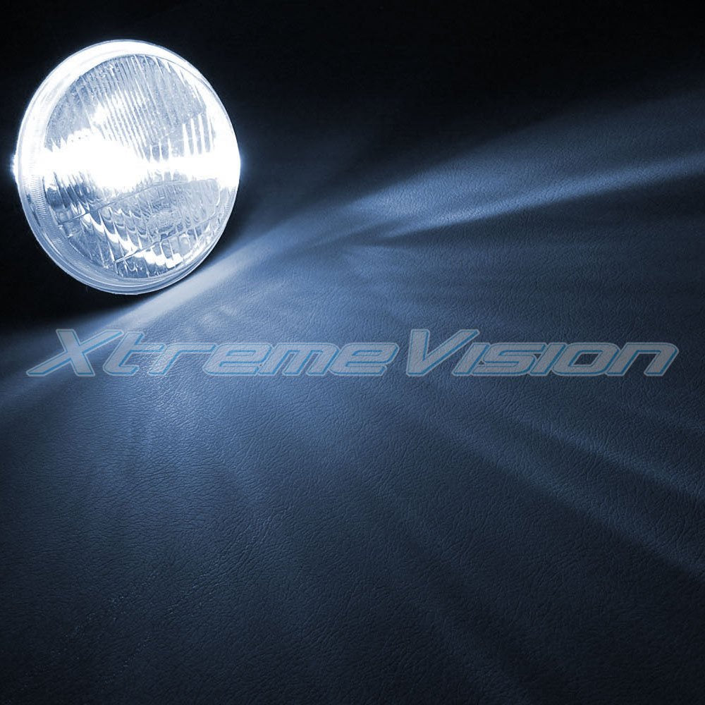 Xtremevision HID Xenon Bulbs - Bi-Xenon 9004 - 8000K Medium Blue - Low & High Beam (1 Pair)