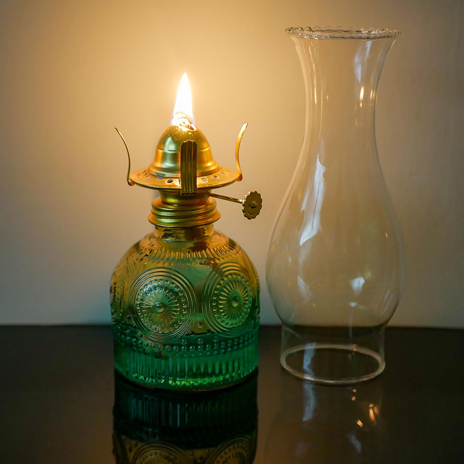 GXFCCYXT 2 Pieces Oil Lamps for Indoor Use Gradient Green Vintage Glass Clear Kerosene Lamp Indoor Decorative Hurricane Lamp Oil