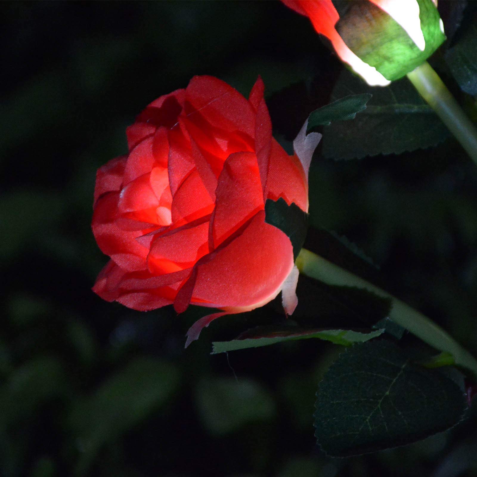 [Upgraded 6 Flowers] Garden Solar Decorative Lights, Outdoor Waterproof Realistic Artificial Rose Flowers For Backyard Pathway Porch Step Memorial Cemetery Gravesite Decor, Red