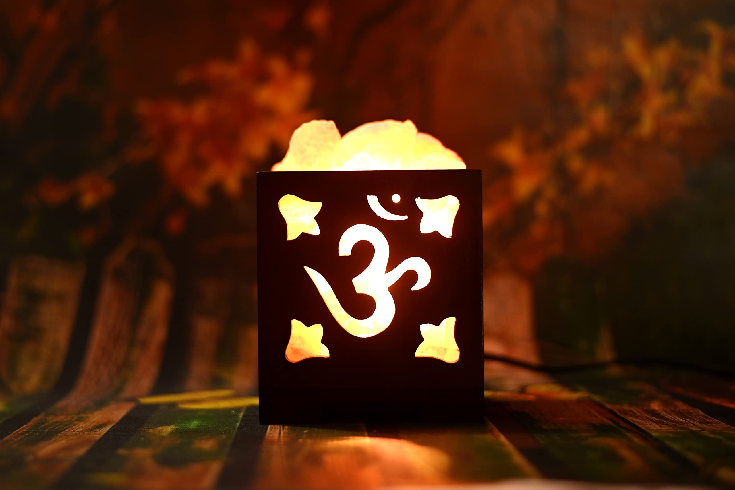 NAMAH Himalayan Pink Salt LED Lamp For Positive Energy With Extra Bulb Brown And Lemongrass Oil, Pack Of 1