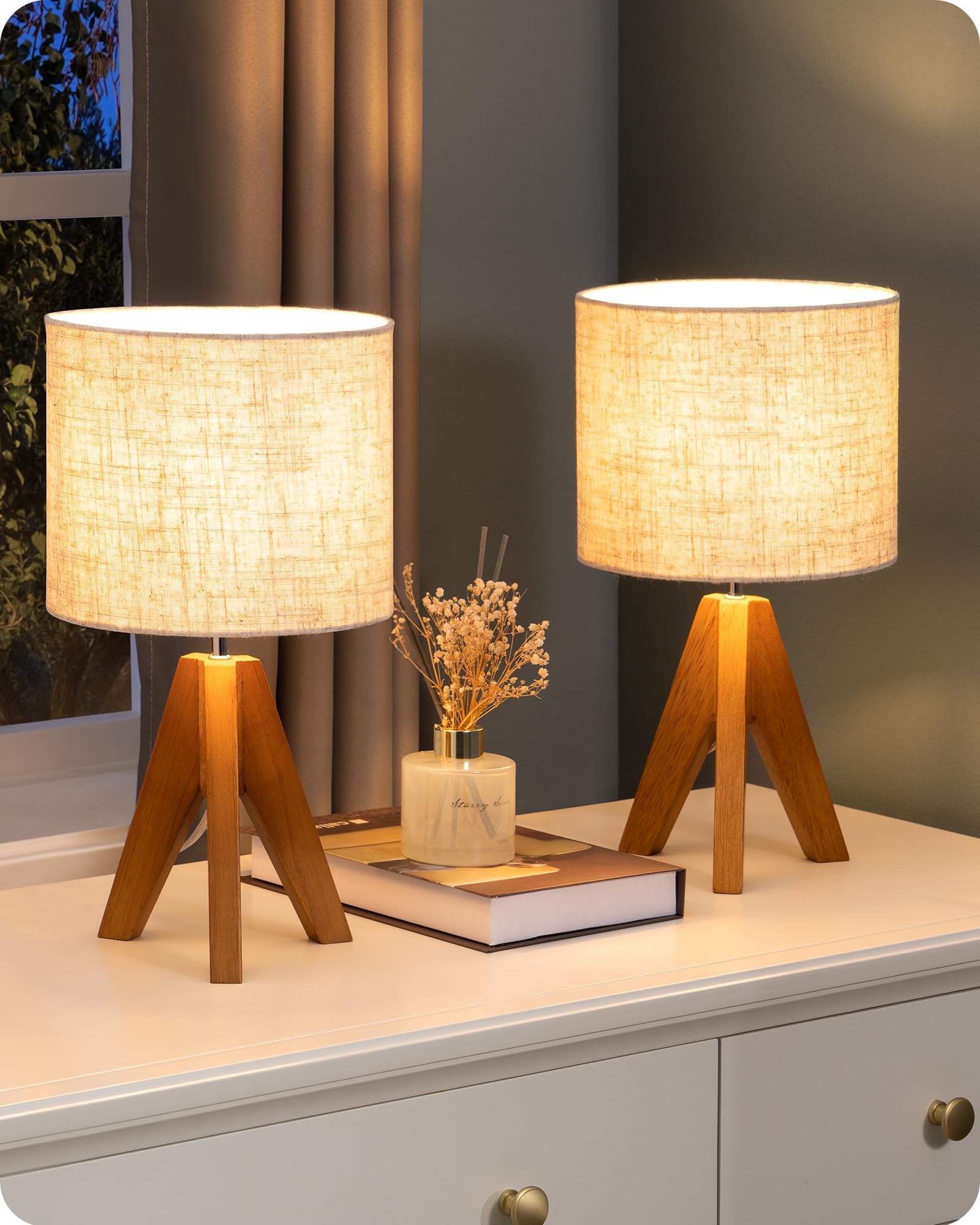 EDISHINE Small Table Lamp, Wooden Tripod Bedside Lamp with Linen Fabric Lampshade, 14.2'' Nightstand Lamp for Bedroom, Living Ro