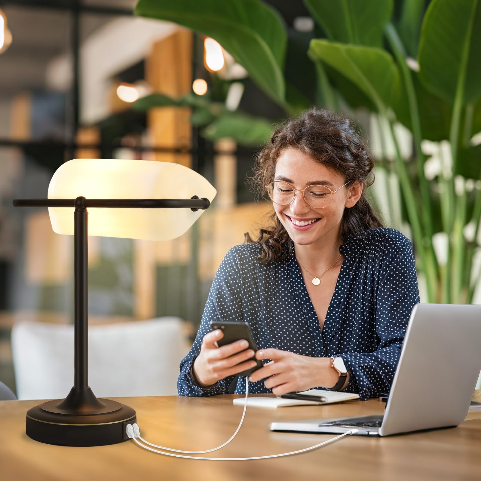 EJIAXIN Vintage Desk Lamp - Black Retro Table Lamp with USB & Type C Ports, Traditional Pull Chain, Model 165B, Bulb Included