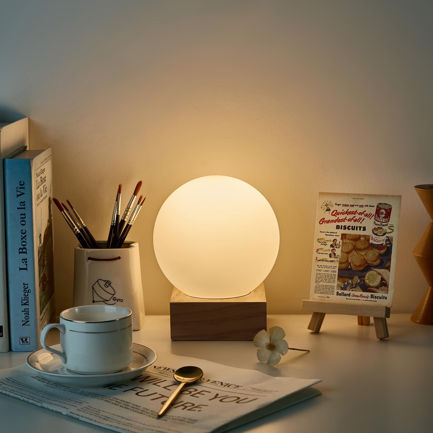 Flornia Globe Ball Lamp Modern Industrial Table Lamp, Unique Bedside Nightstand Desk Lamp With Glass Shade And Solid Wood Base F