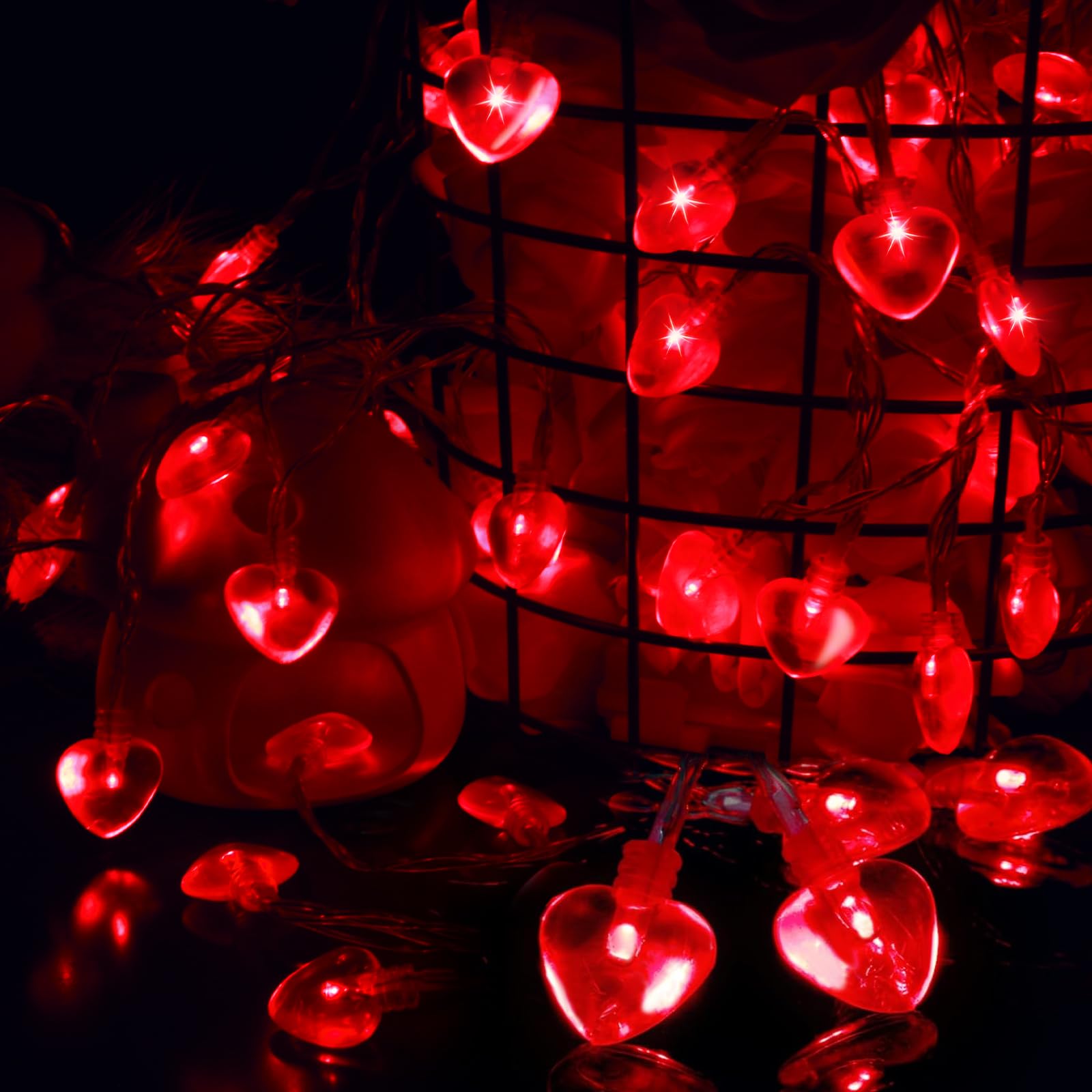 Luditek 40LED Heart Shape String Lights, 14.7ft, Battery Operated, Red, Model GL096, Indoor/Outdoor Decor