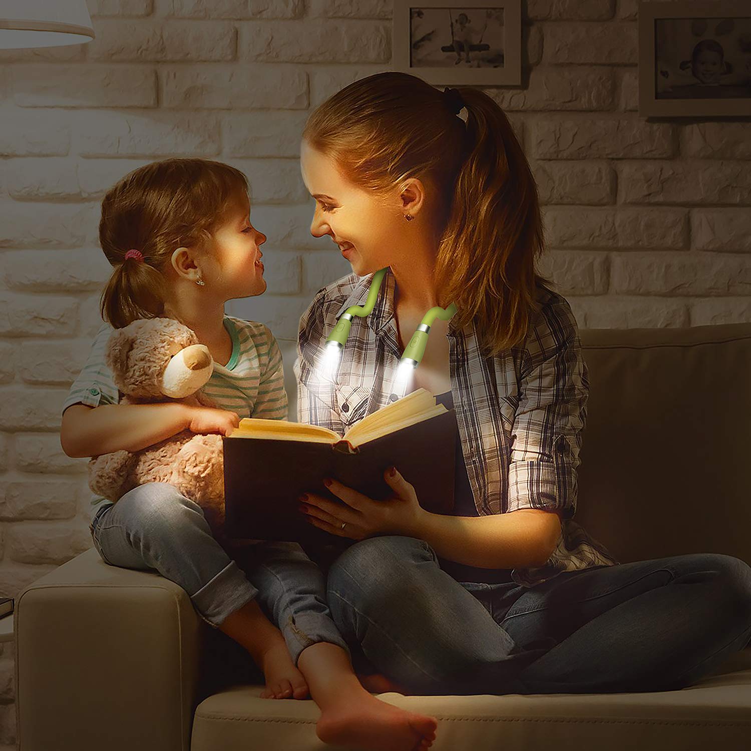 TSINGREE LED Neck Book Light, USB Rechargeable, 4 Bright LEDs, 3 Brightness Levels, Green, Model QRNBL