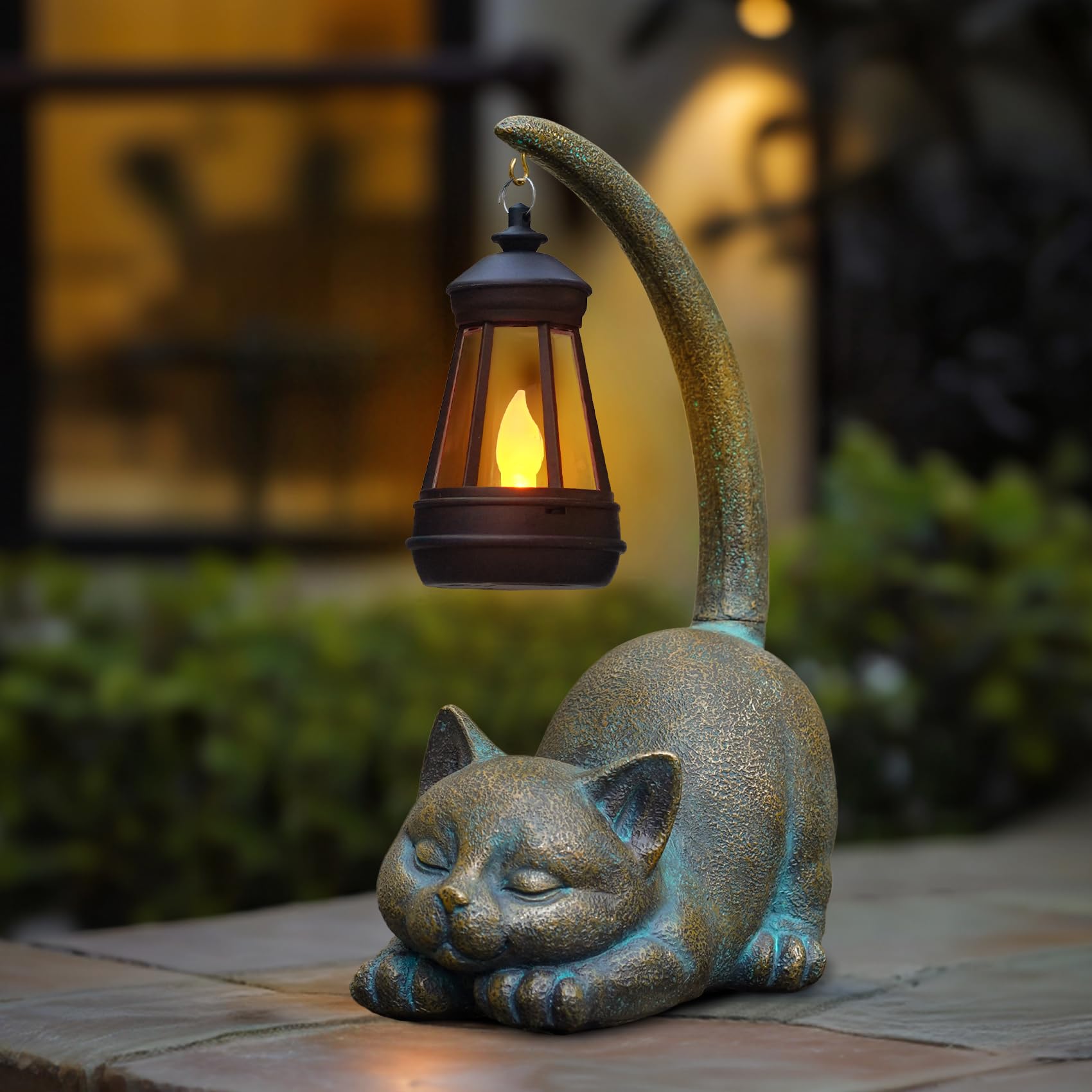 MININOVA Solar Garden Statues Cat Figurine with Solar Light Outdoor Decorations for Patio Yard Lawn Ornament Outdoor Housewarmin