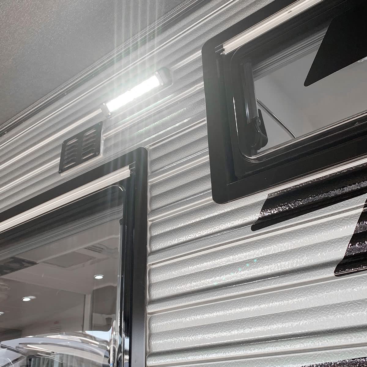 Dream Lighting RV Exterior LED Porch Awning Light 12V 720LM Aluminum 7.8inch White Model 37701681