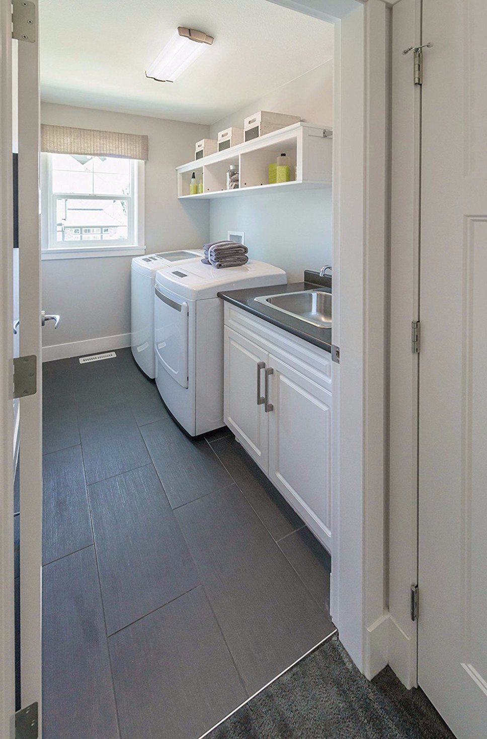 Lithonia Lighting Fmlretl 48In 30K 80Cri Bz Led Linear Flush Mount Light, 3000K, 36 Watts, 3100 Lumens, 4 Feet, Bronze