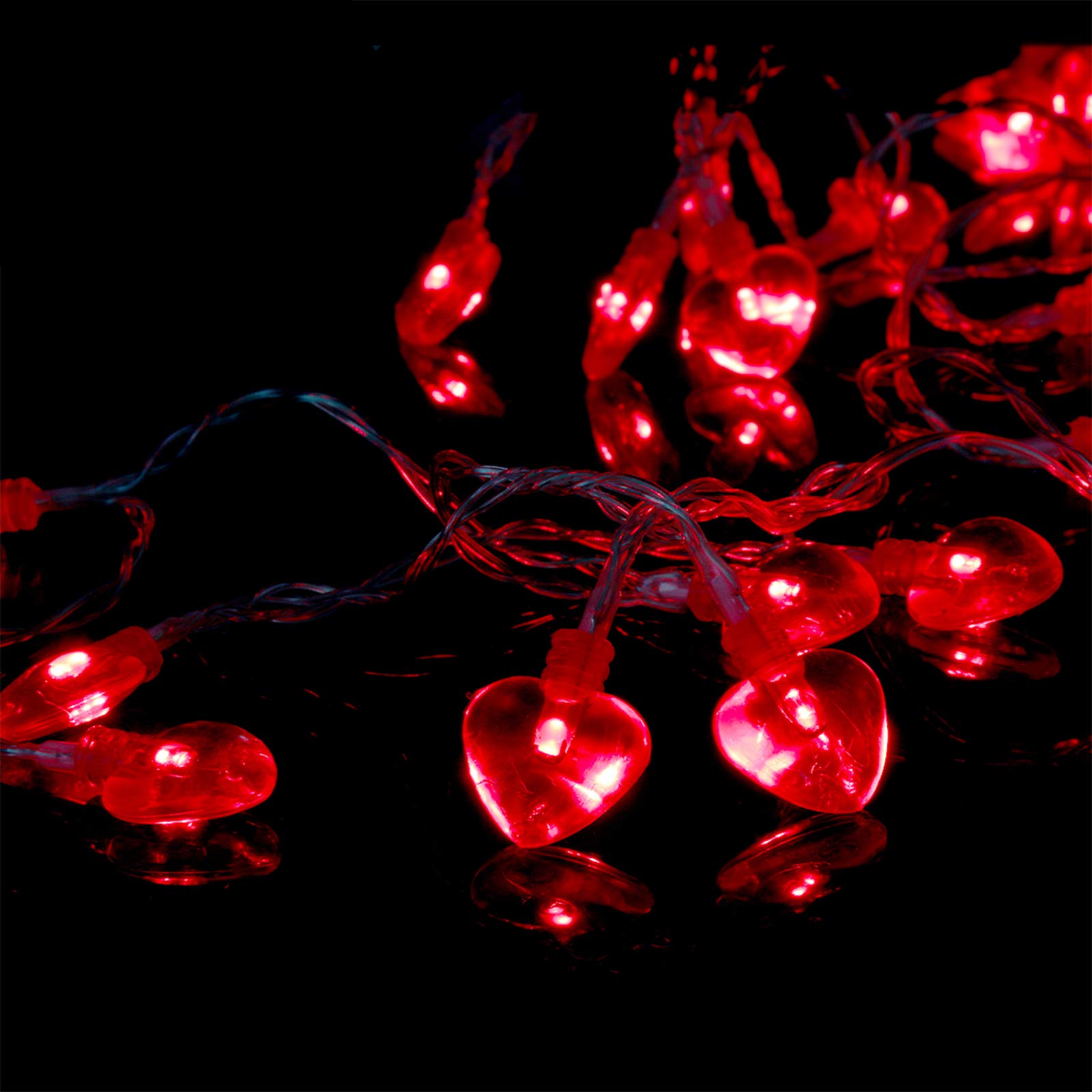 Luditek 40LED Heart Shape String Lights, 14.7ft, Battery Operated, Red, Model GL096, Indoor/Outdoor Decor