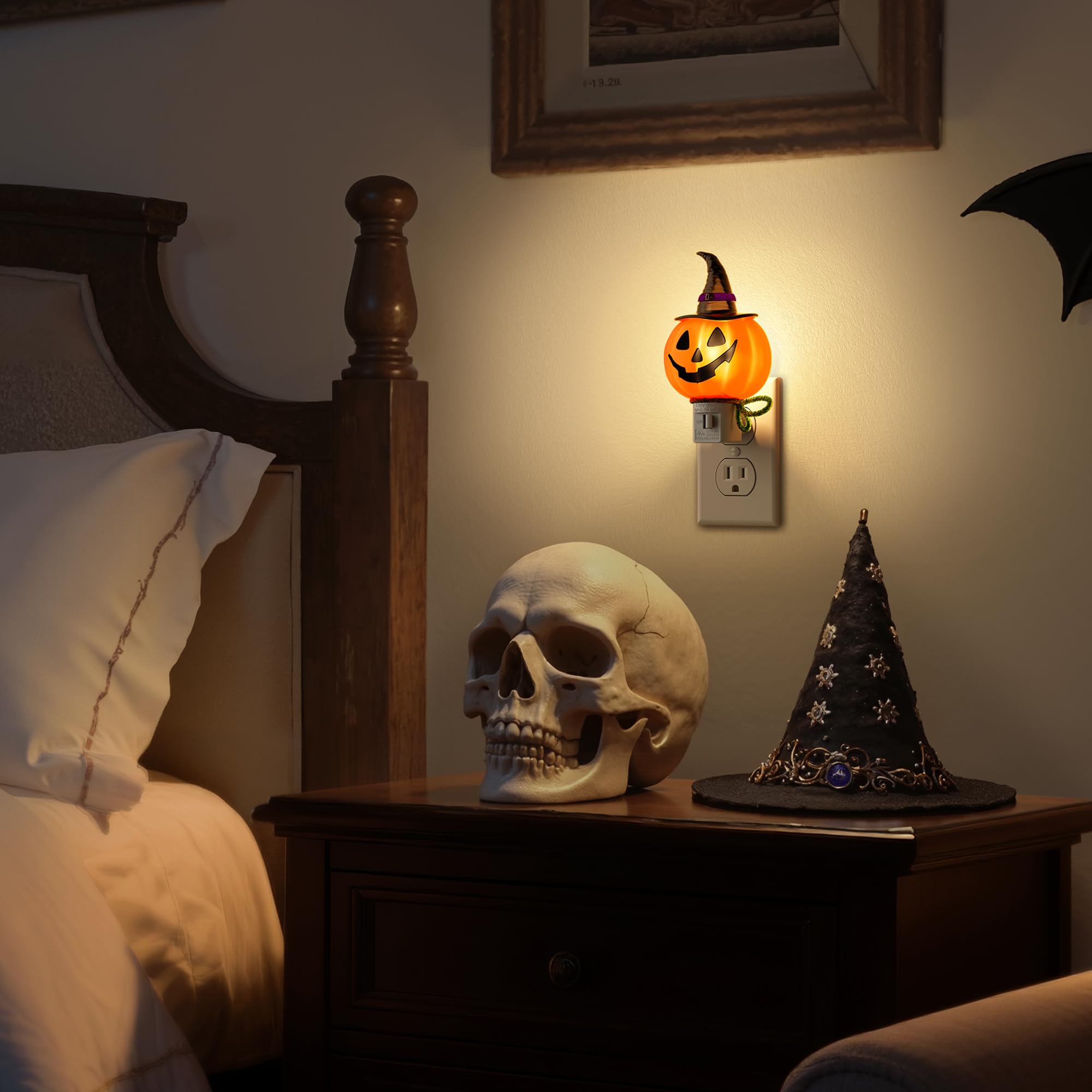 Doresshop Pumpkin Halloween Night Light, 3000K Night Lights Plug Into Wall, Plug In Nightlight With 360 Rotatable, Cute & Funny