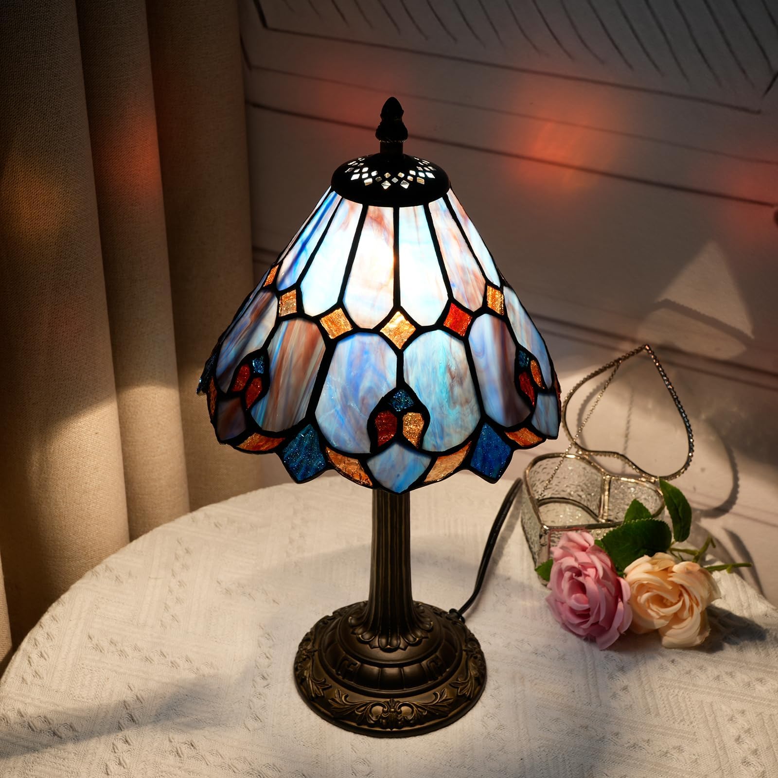 Wecrejoni Tiffany Lamp Bedside Table Lamp-Nightstand Stained Glass Lamp For Bedroom Dorm Living Kitchen  Aesthetic Cute Home Decor Gift (Ofu1157)