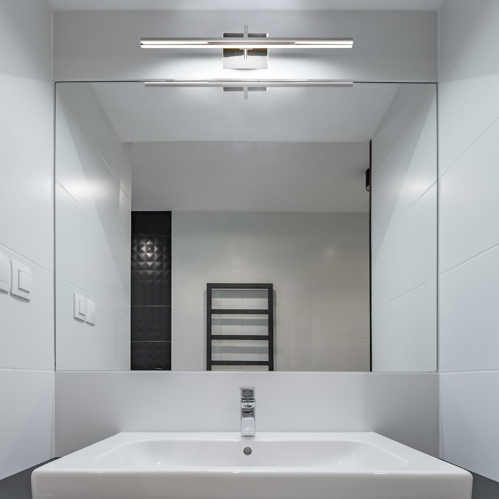 Integrated Led Bathroom Wall Lighting Fixture In Polished Chrome