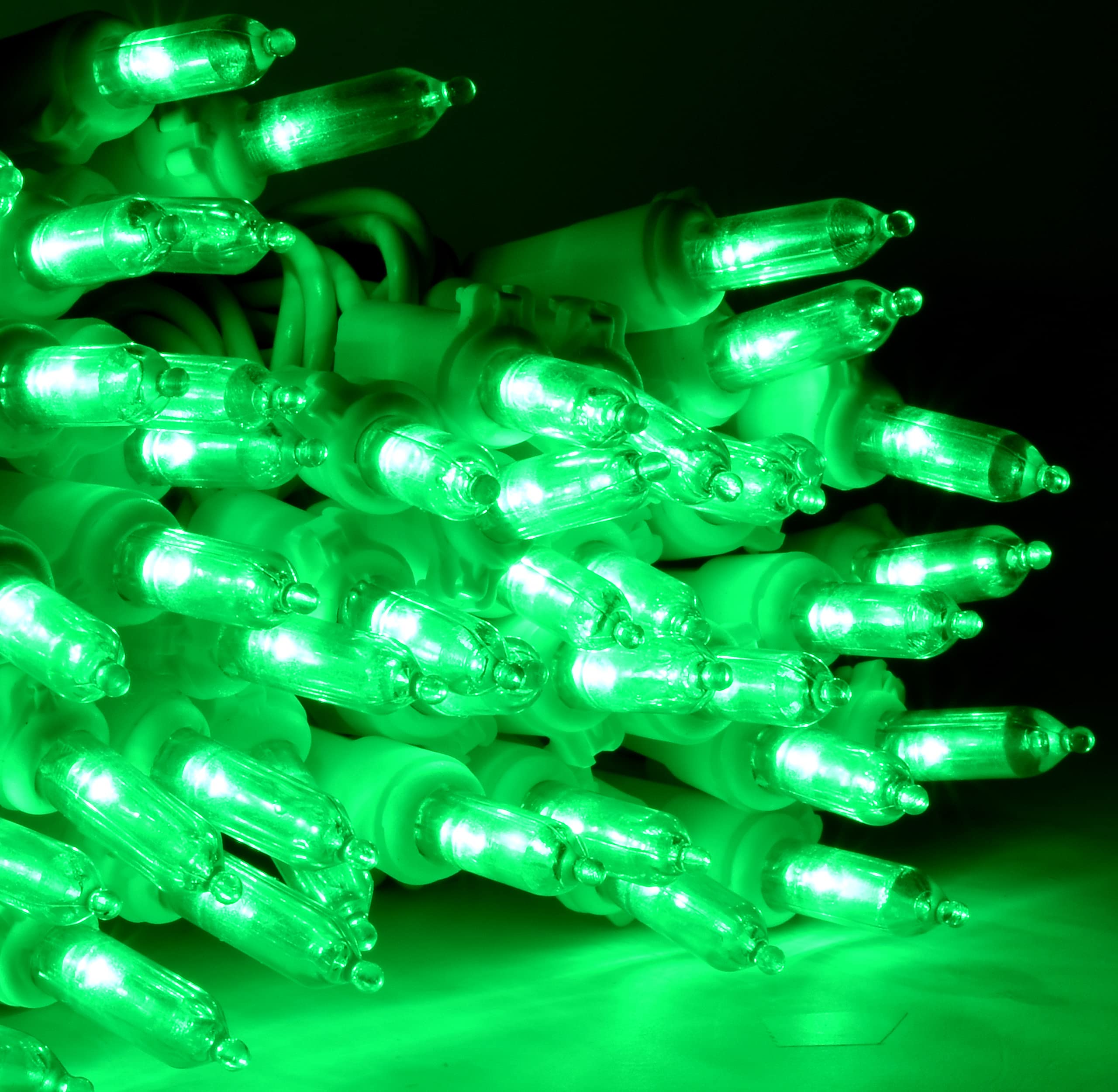 Holiday Essence - 100 Led Green Christmas Lights Set 26.9 Ft White Wire Indoor & Outdoor Holiday D?Or For Christmas Tree St. Pat