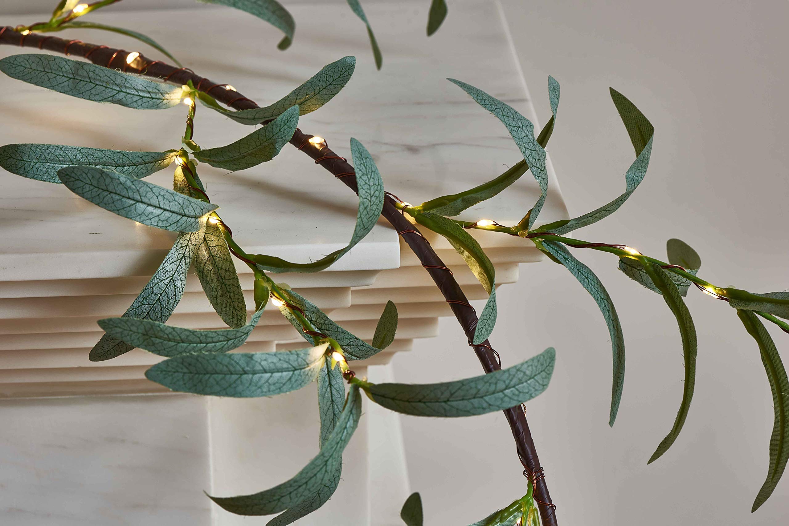 Hairui Lighted Artificial Olive Garland 6FT 96 LED Fairy Lights Battery Operated, Faux Vine Lights with Timer for Spring Christm