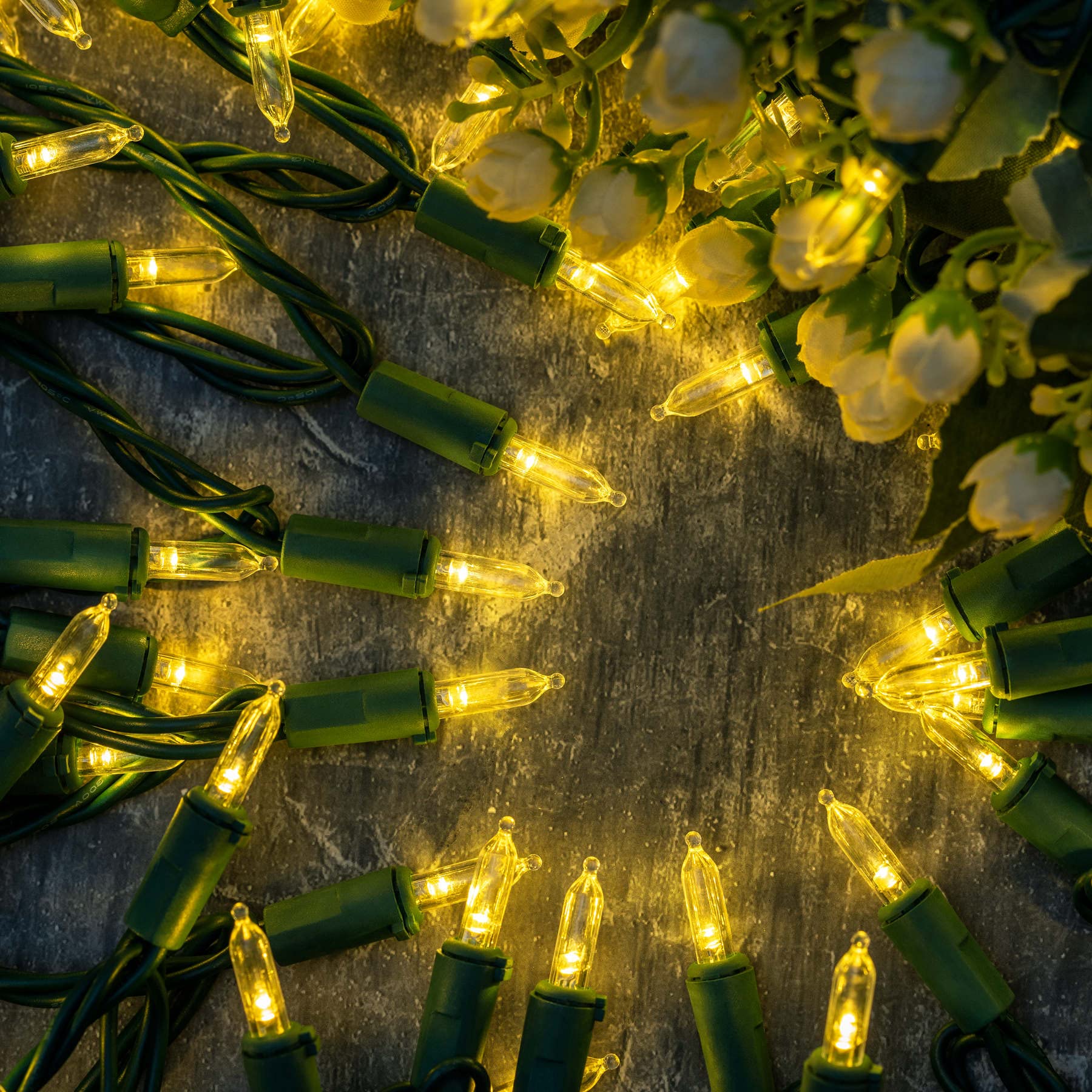 Yuletime 200 Count Warm White Led Christmas Lights, 66Ft Green Wire, Ul Certified, Copper Wire & Acrylic Bulbs