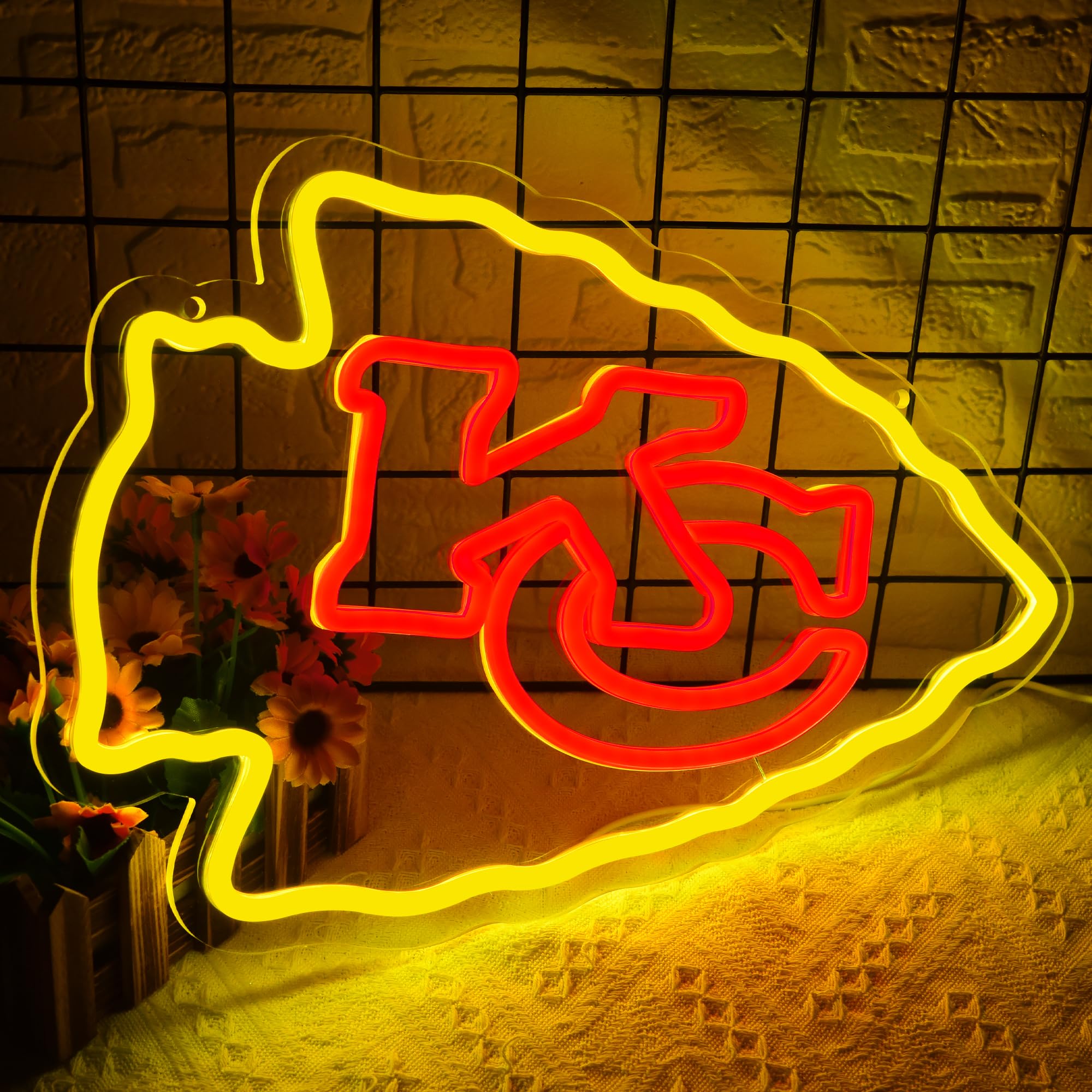Football Neon Sign For Wall Decor Football Team Led Neon Light For Man Cave Birthday Gifts For Rugby Fans Yellow Light Up Sign For Bedroom Party Club Bar Dorm Size16.1 * 10.6In(Zyld268)