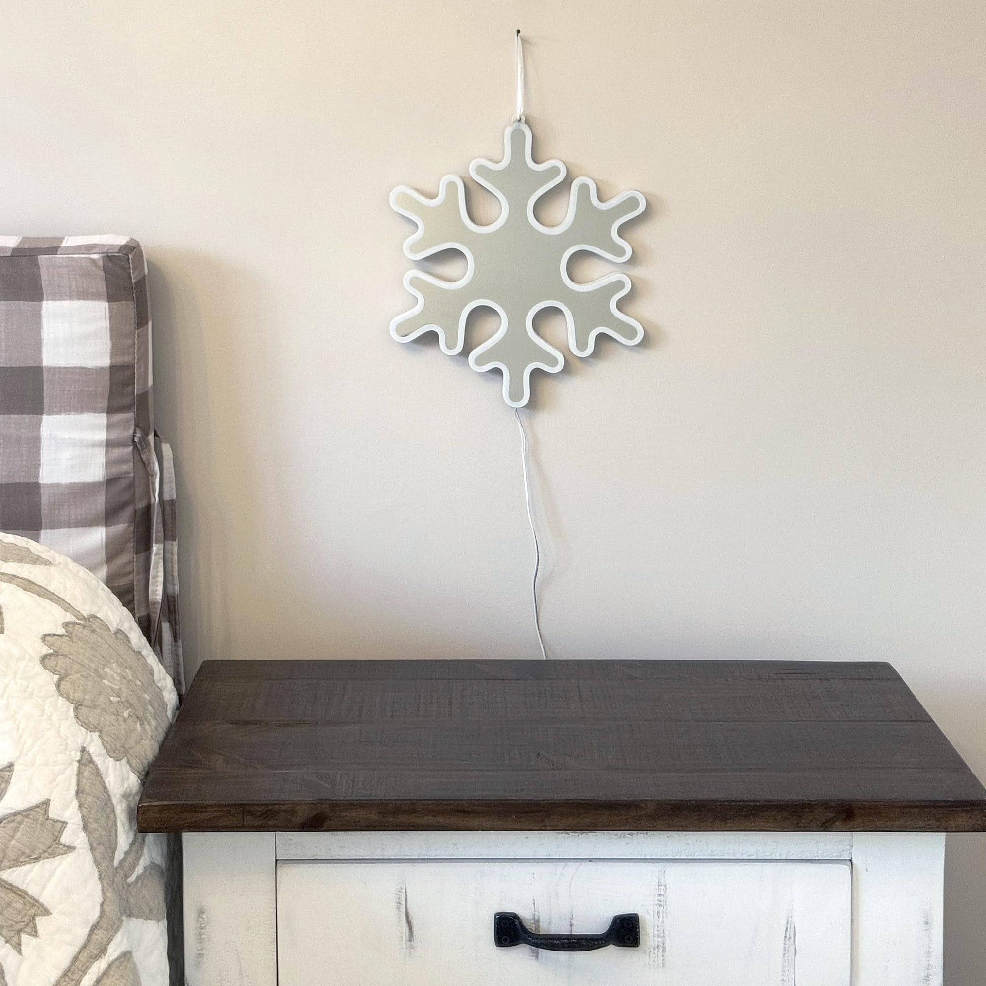 Elumina Decor Snowflake Infinity Mirror Light - LED USB-Powered Holiday Decor - 12in x 12in - Indoor 3D Snowflake Design