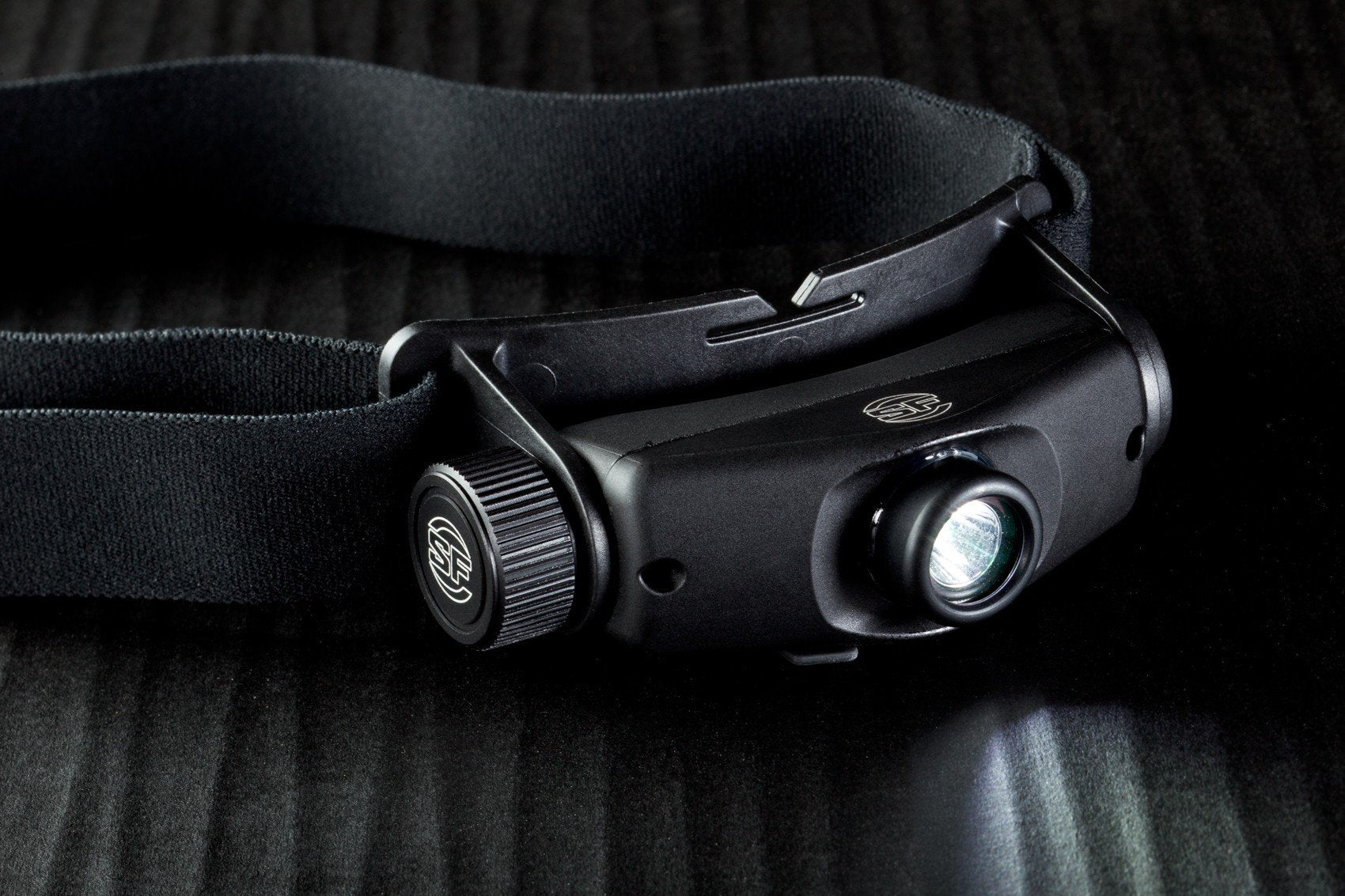 SureFire Maximus 1000 Lumen Rechargeable LED Headlamp HS3-A-BK Black with Lumintrail Keychain Light