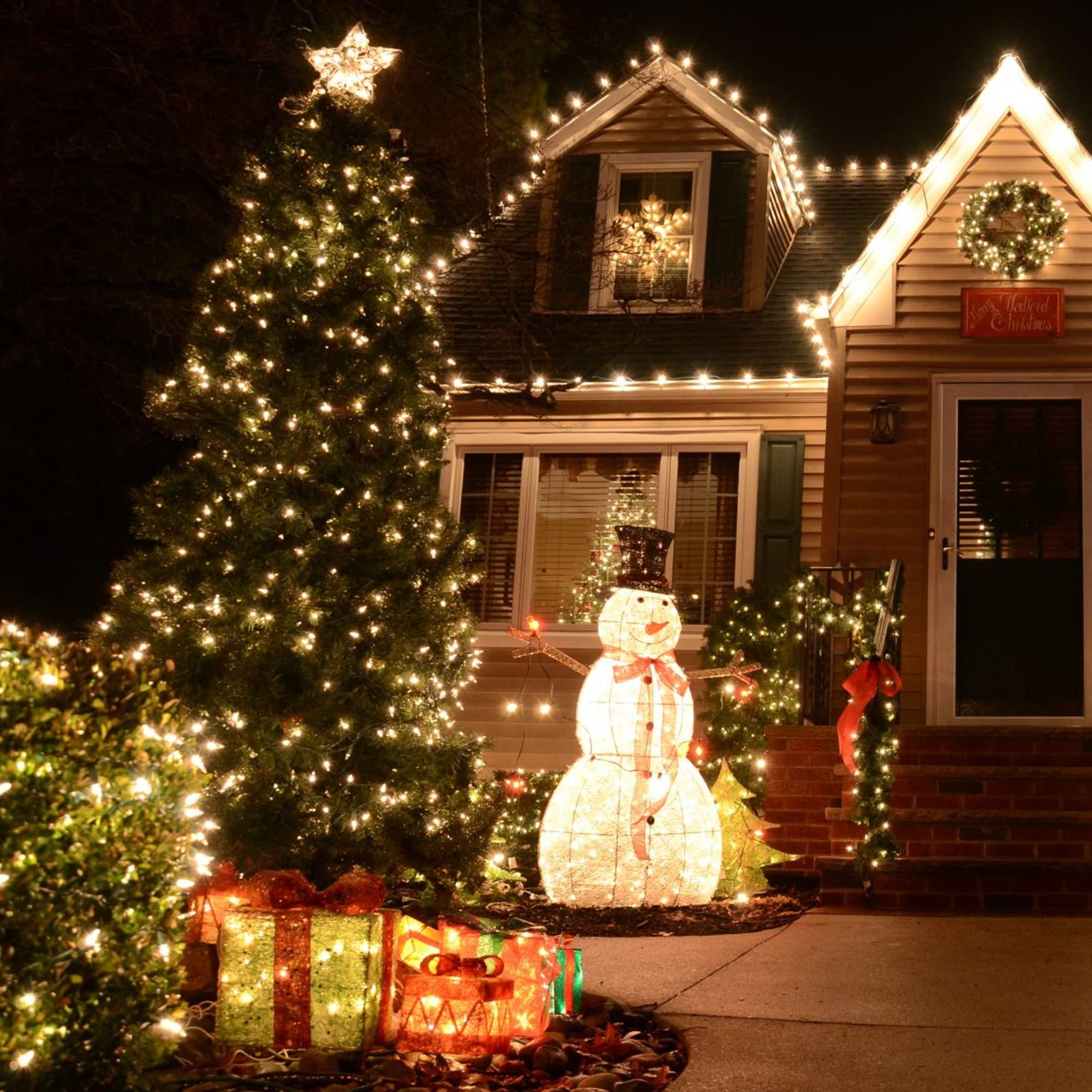 Uptotop 20Ft Waterproof Christmas String Lights, 100 Count Warm White Outdoor Decor