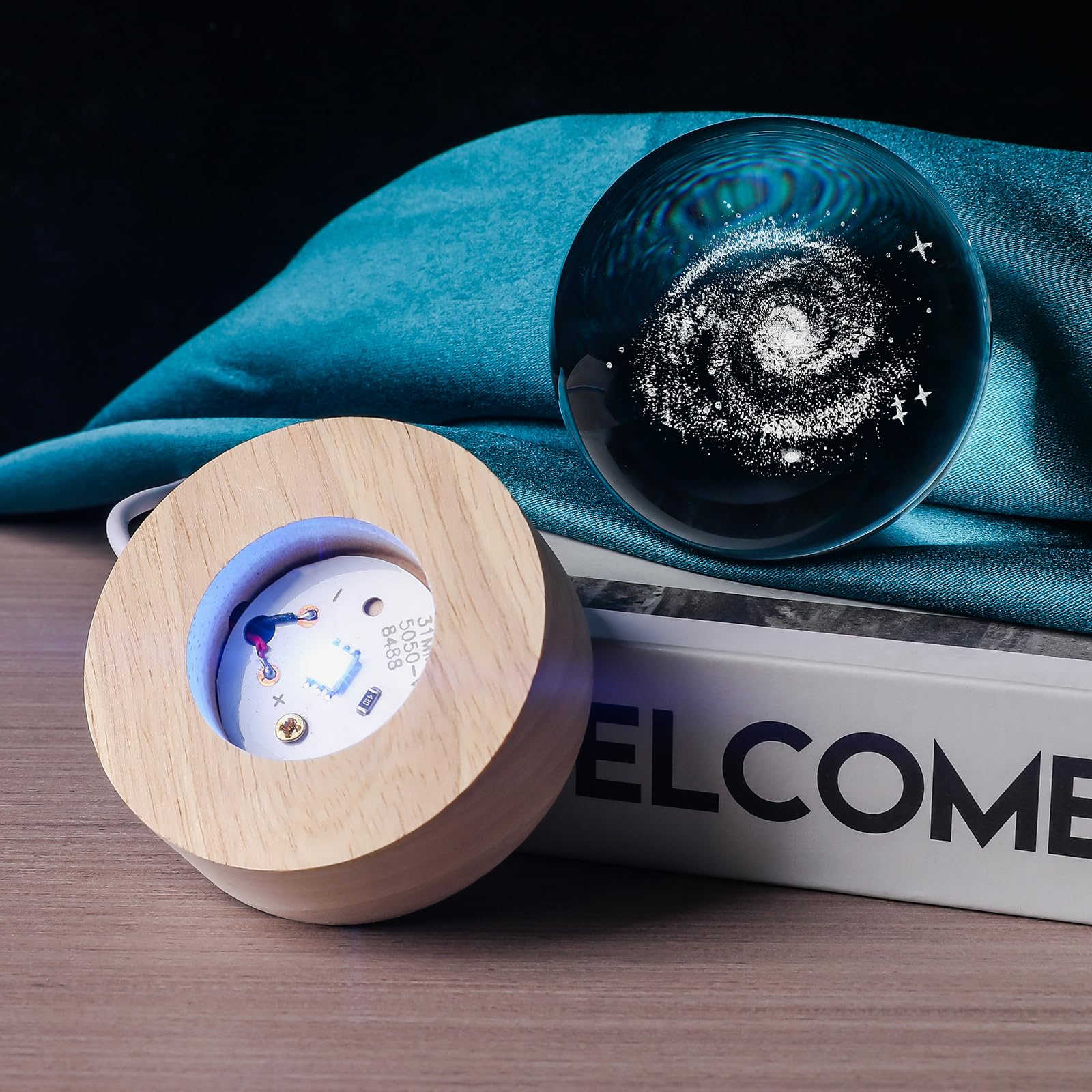 Qianruna 3D Galaxy 60Mm Crystal Ball Astronomy Universe Gifts 3D Galaxy Crystal Globe Science Space Themed Physics Gifts Night L