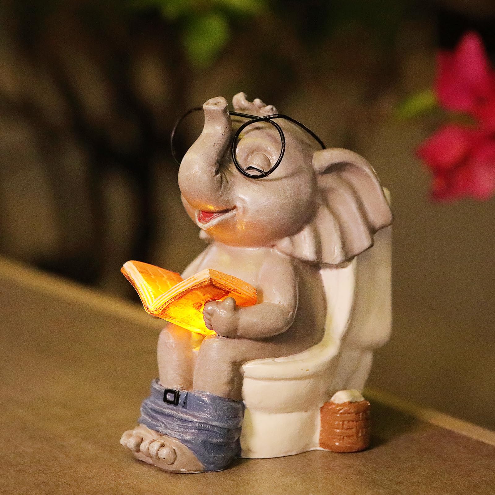 FOXMIS Elephant Statue Solar Outdoor Garden Decor, Funny White Elephant Gifts for Women, Mom, Grandma or Birthdays,Easter Elepha