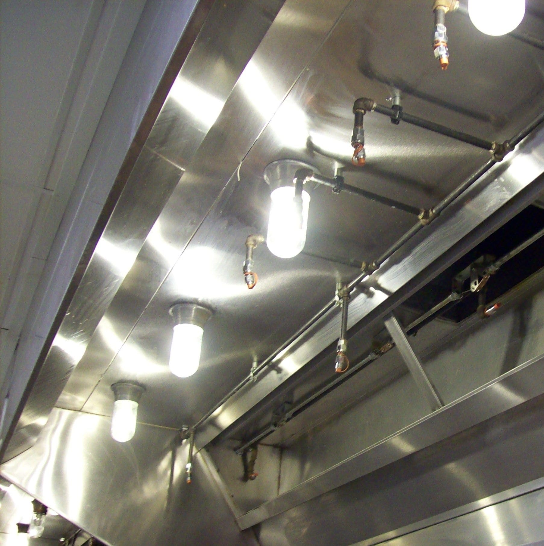 Ocs Parts 100W Surface Mount Incandescent Light Fixture With Clear Tempered Glass Globe