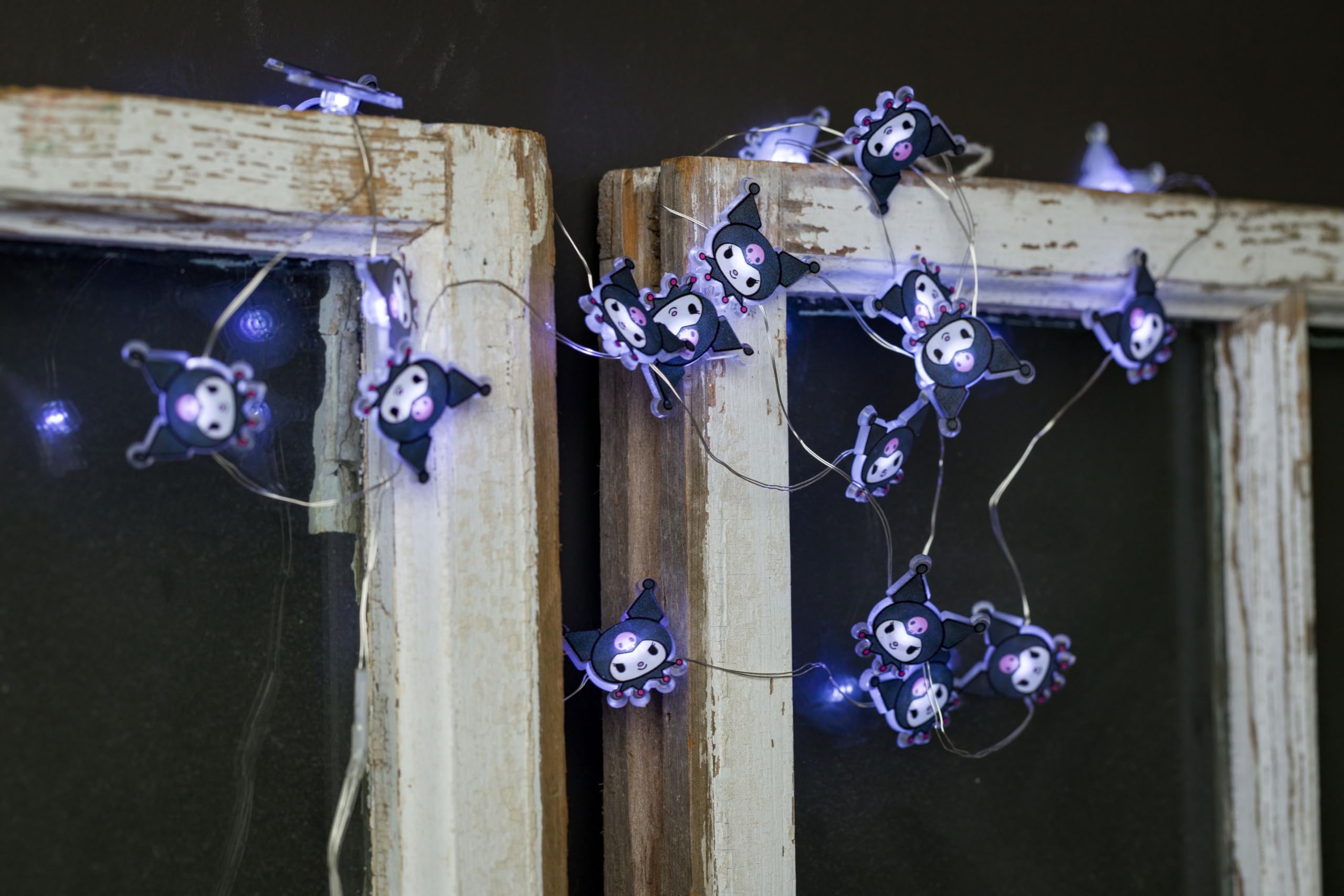 Silver Buffalo Sanrio Hello Kitty and Friends Kuromi 20ct Decorative String Lights, 7 Feet Long, Battery Powered (2 AA Batteries