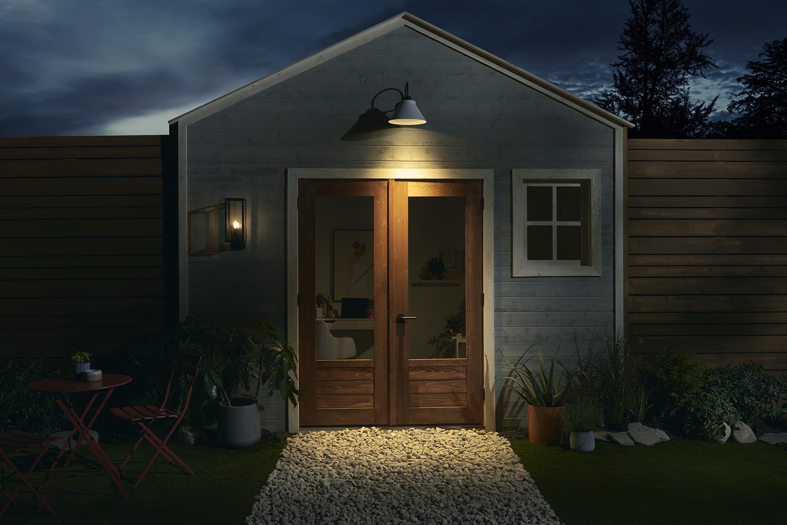 GE Ultra Bright LED Light Bulb, 150W PAR38 Outdoor Floodlight, Daylight, Plastic, 1 Count
