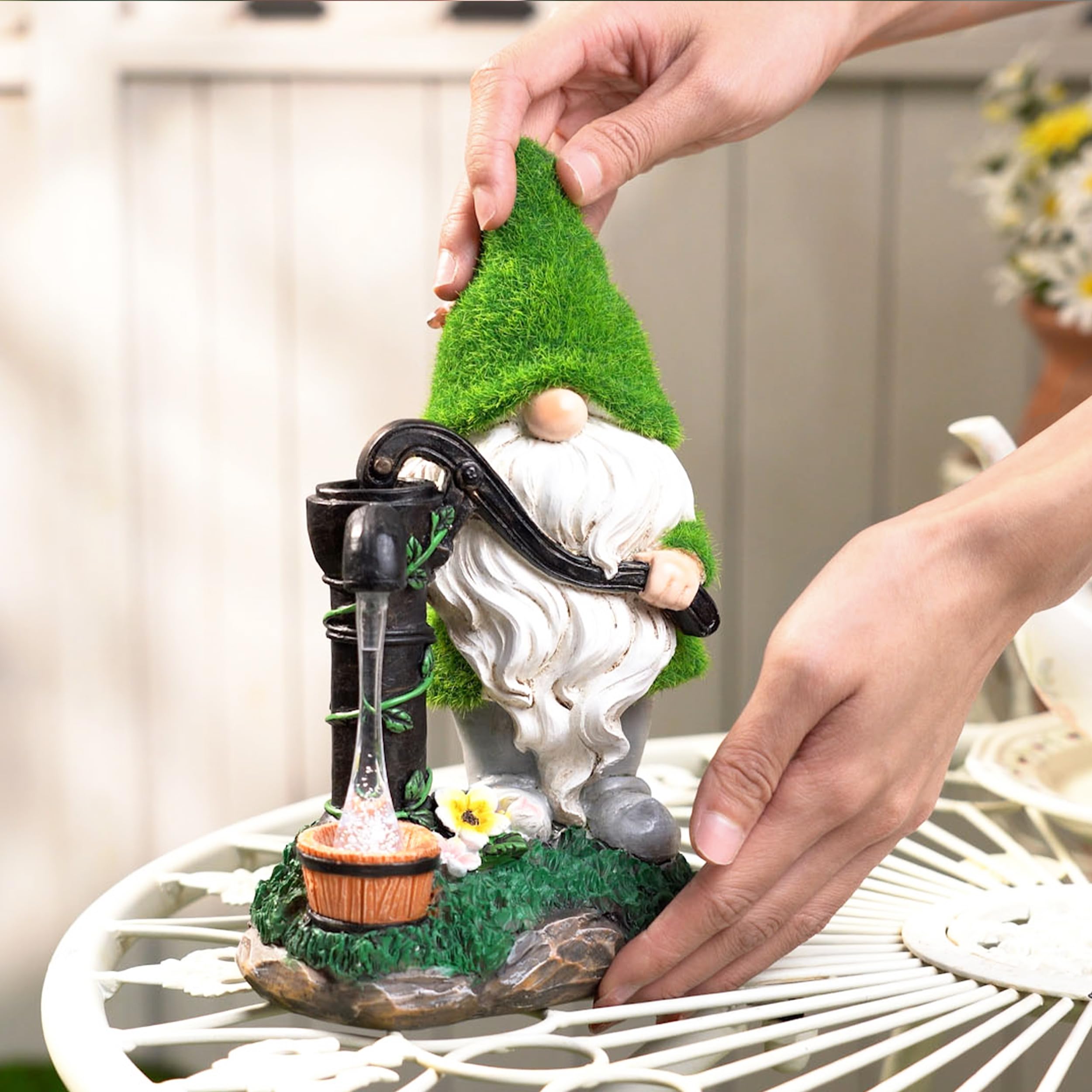 TERESA'S COLLECTIONS Garden Gnome Decor with Solar Lights, 9" Green Resin Outdoor Ornament for Porch & Patio